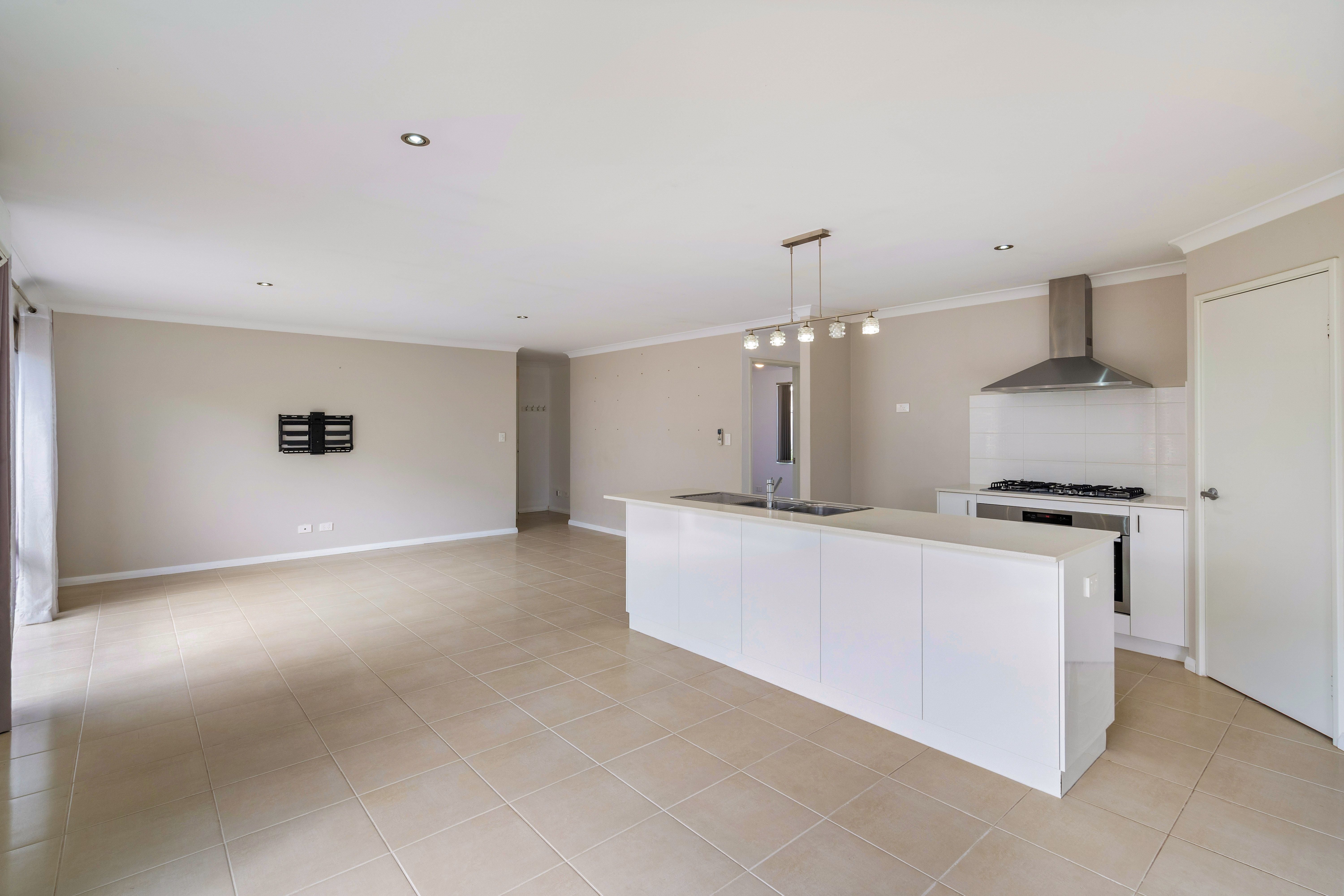 3 Silvereye Street — photo 4 of 17