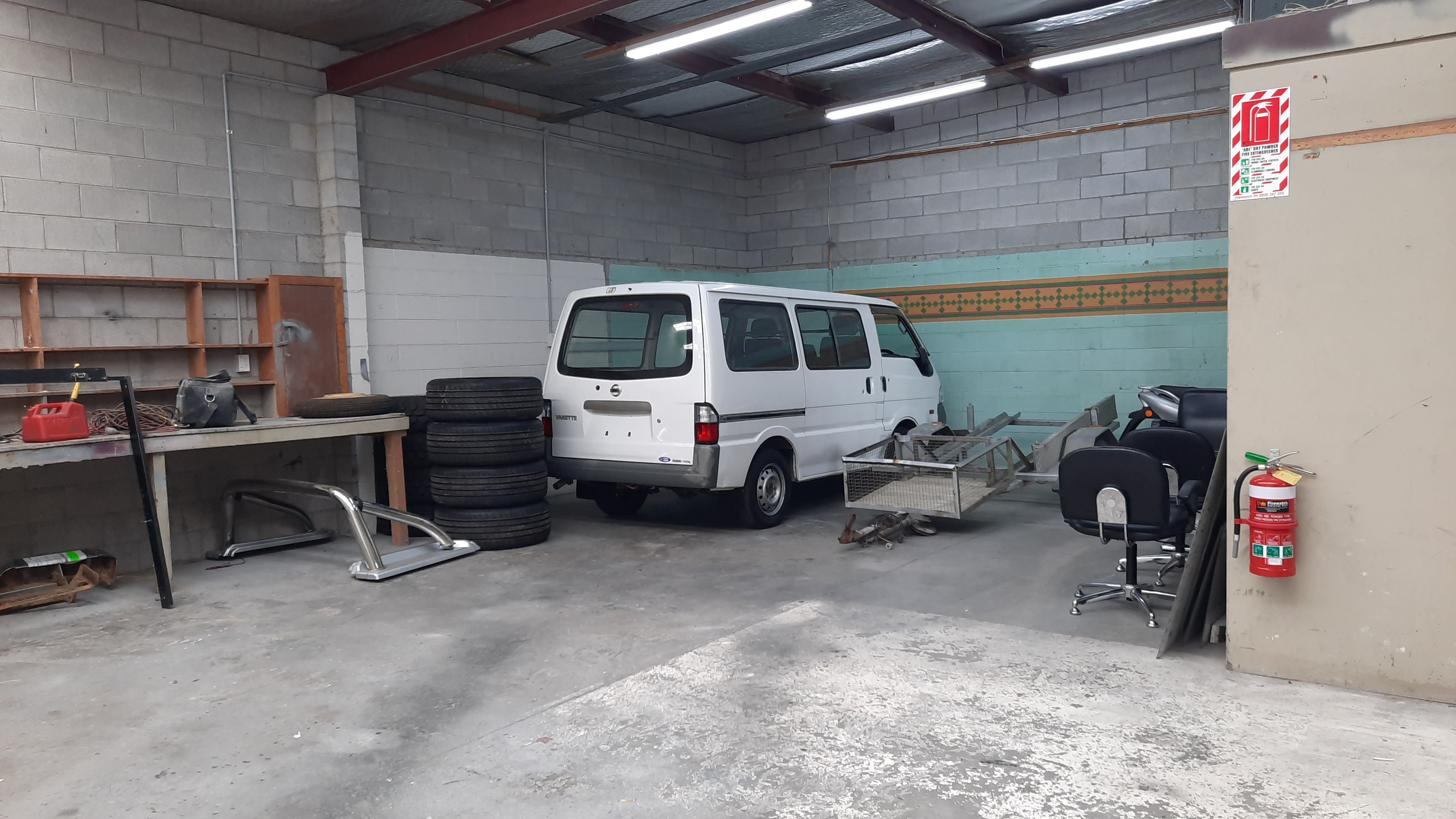 2a/4010 Great North Road, Glen Eden, Waitakere City