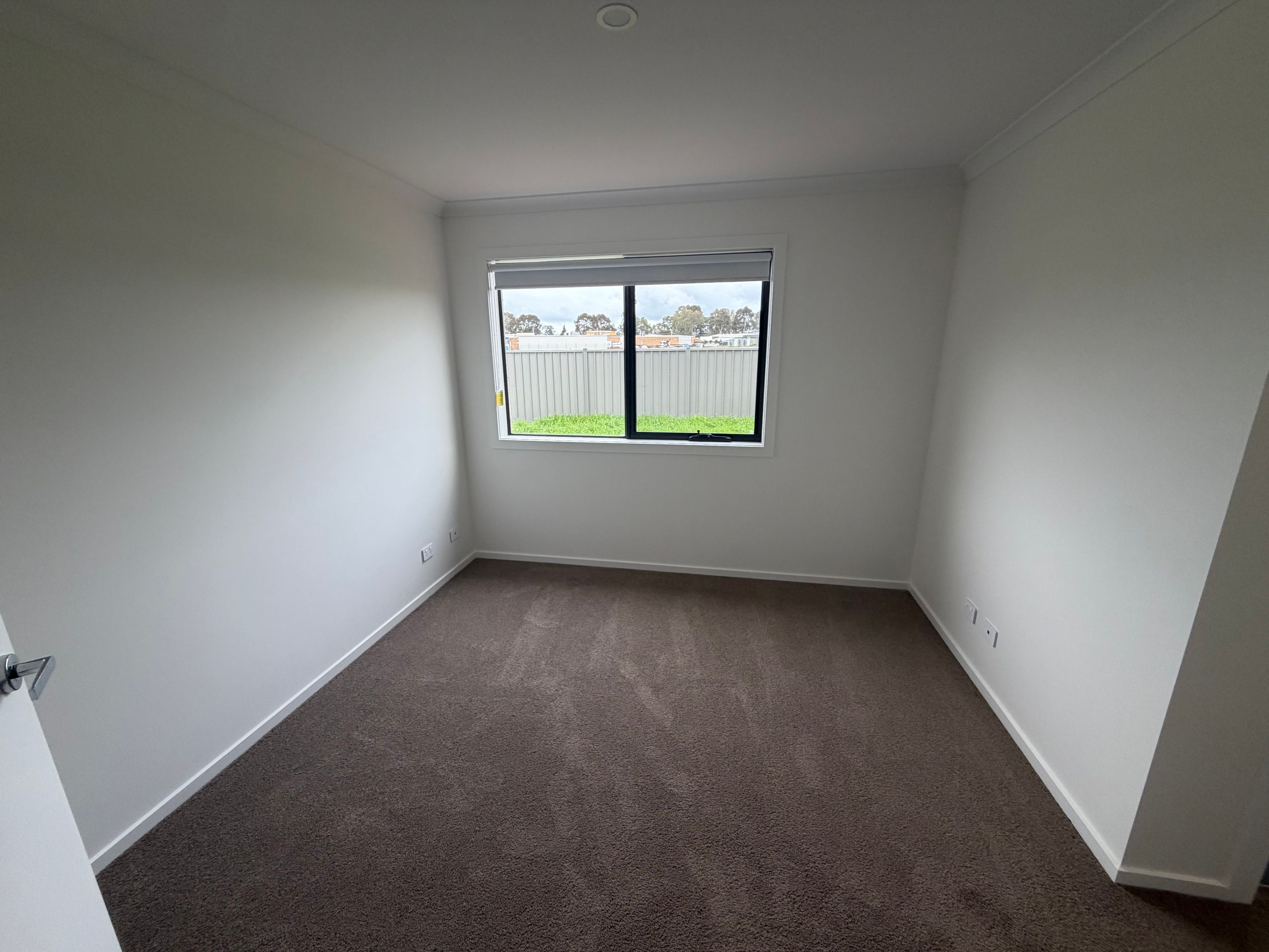 37 Kingparrot Circuit — photo 10 of 12