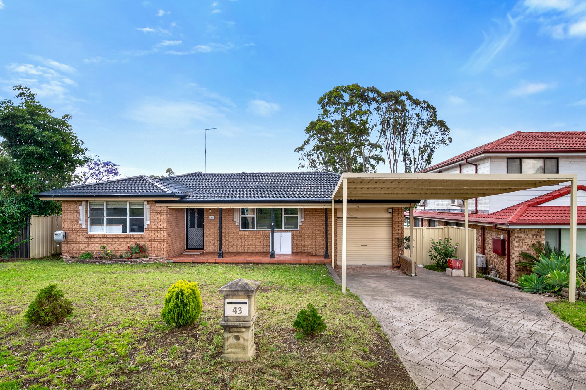43 Aberfeldy Crescent , St Andrews NSW 2566