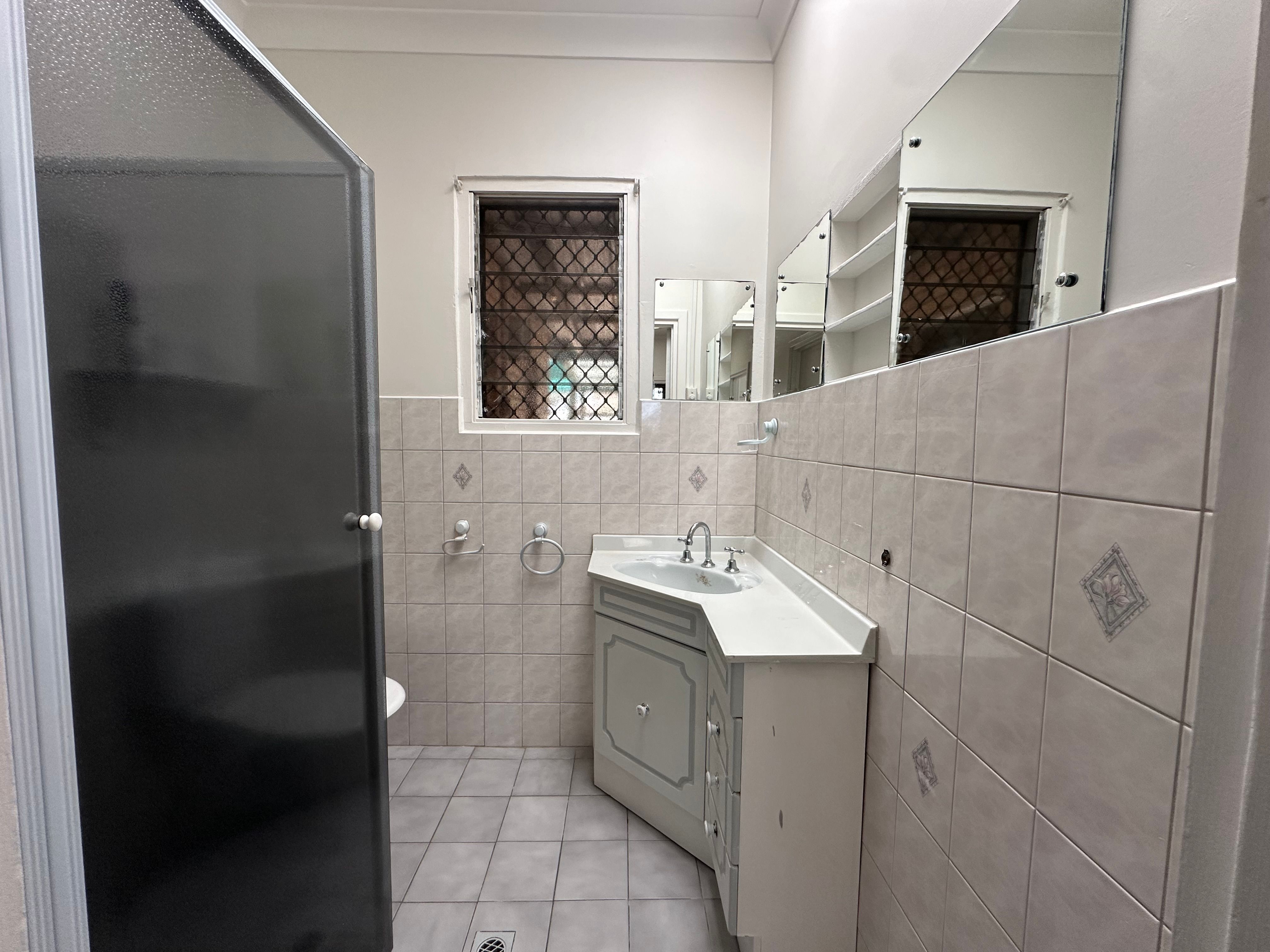 14 Dalziel Street — photo 6 of 19