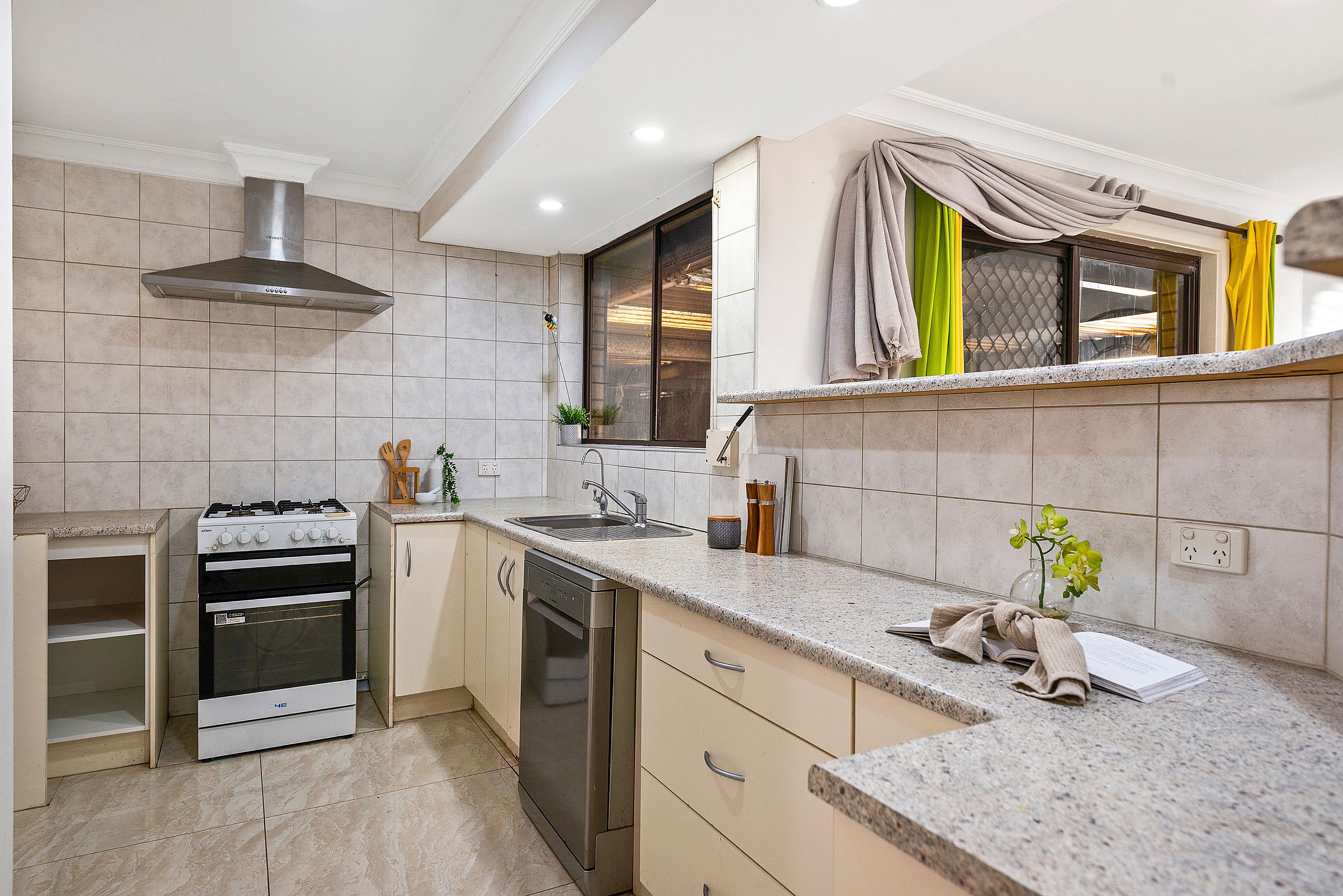 2 Hawthorn Terrace — photo 14 of 21