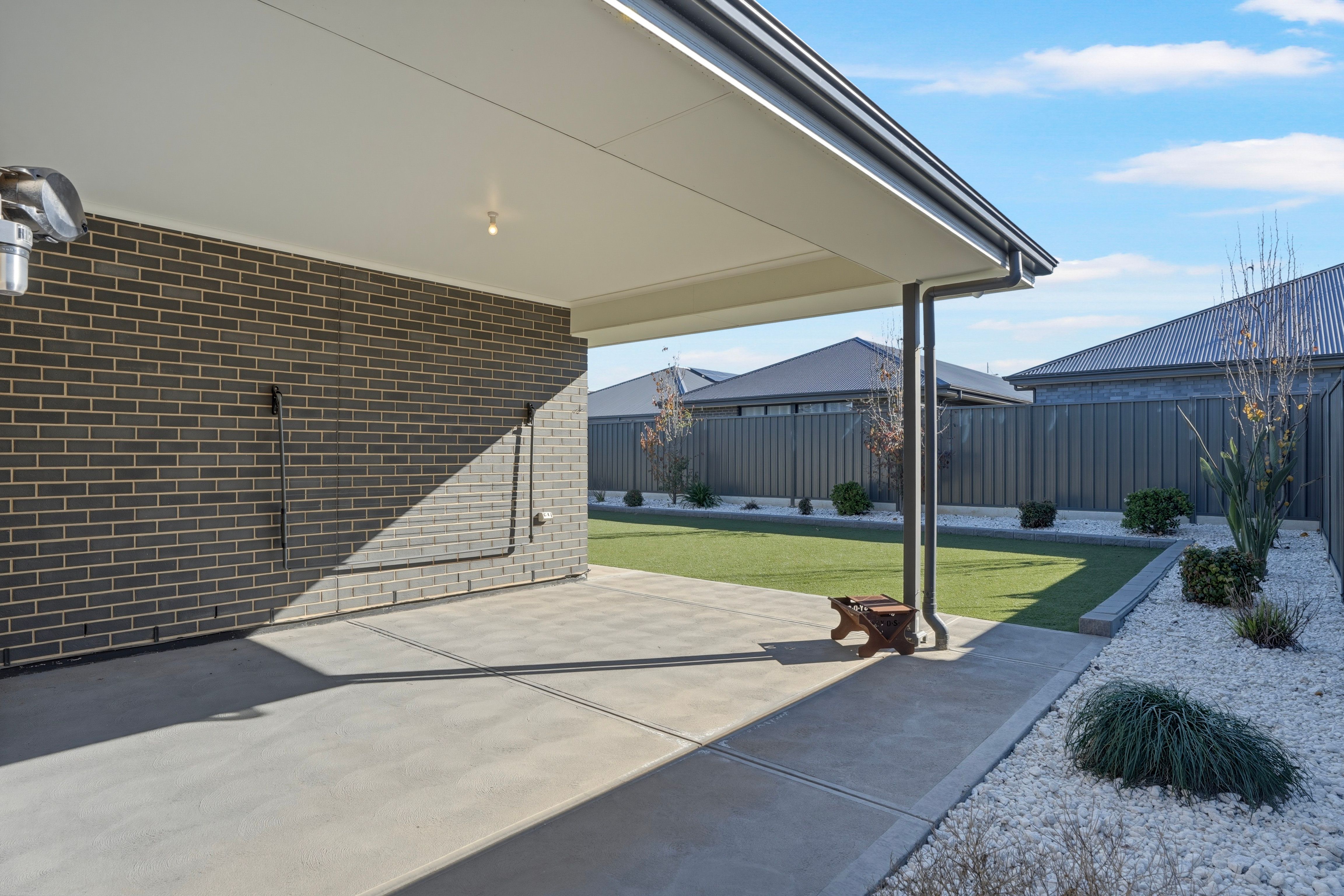 38 Philip Avenue — photo 12 of 13