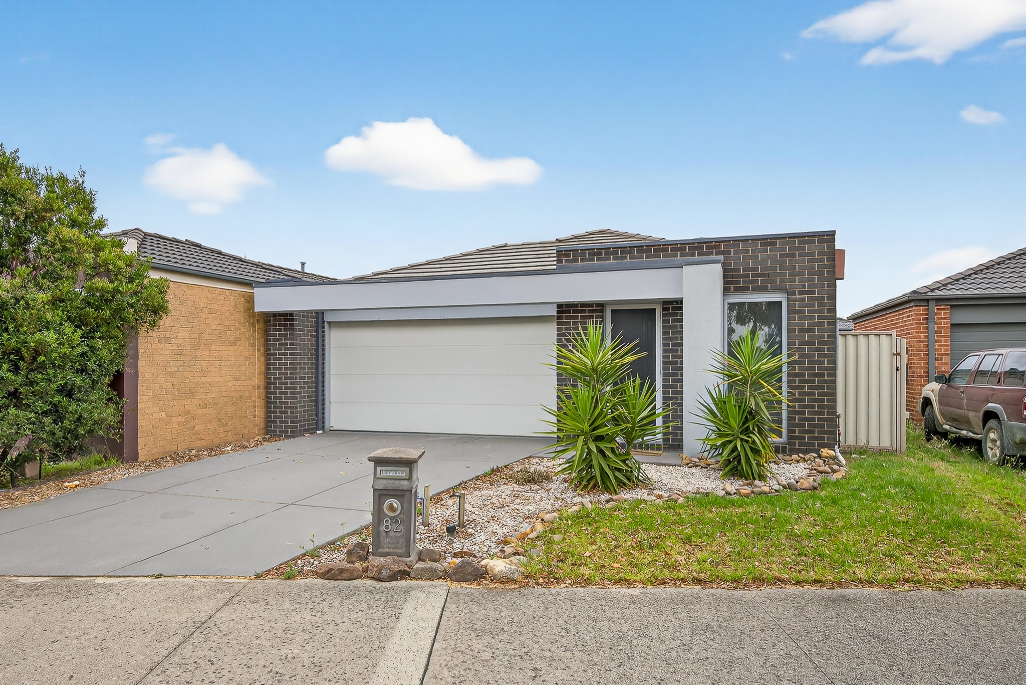 82 Henry Road, Pakenham, VIC 3810