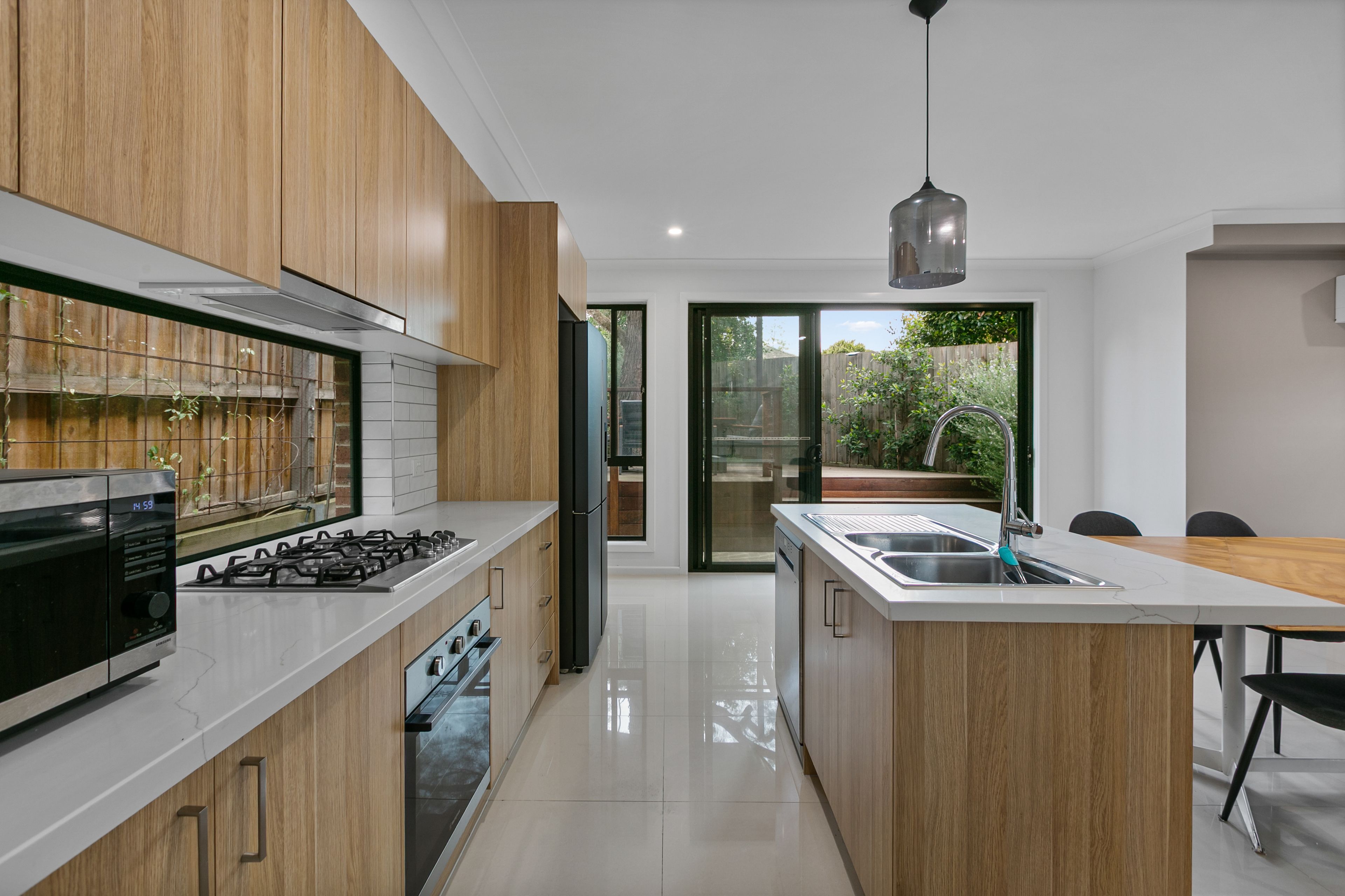 3/124 Rathcown Road — photo 5 of 11