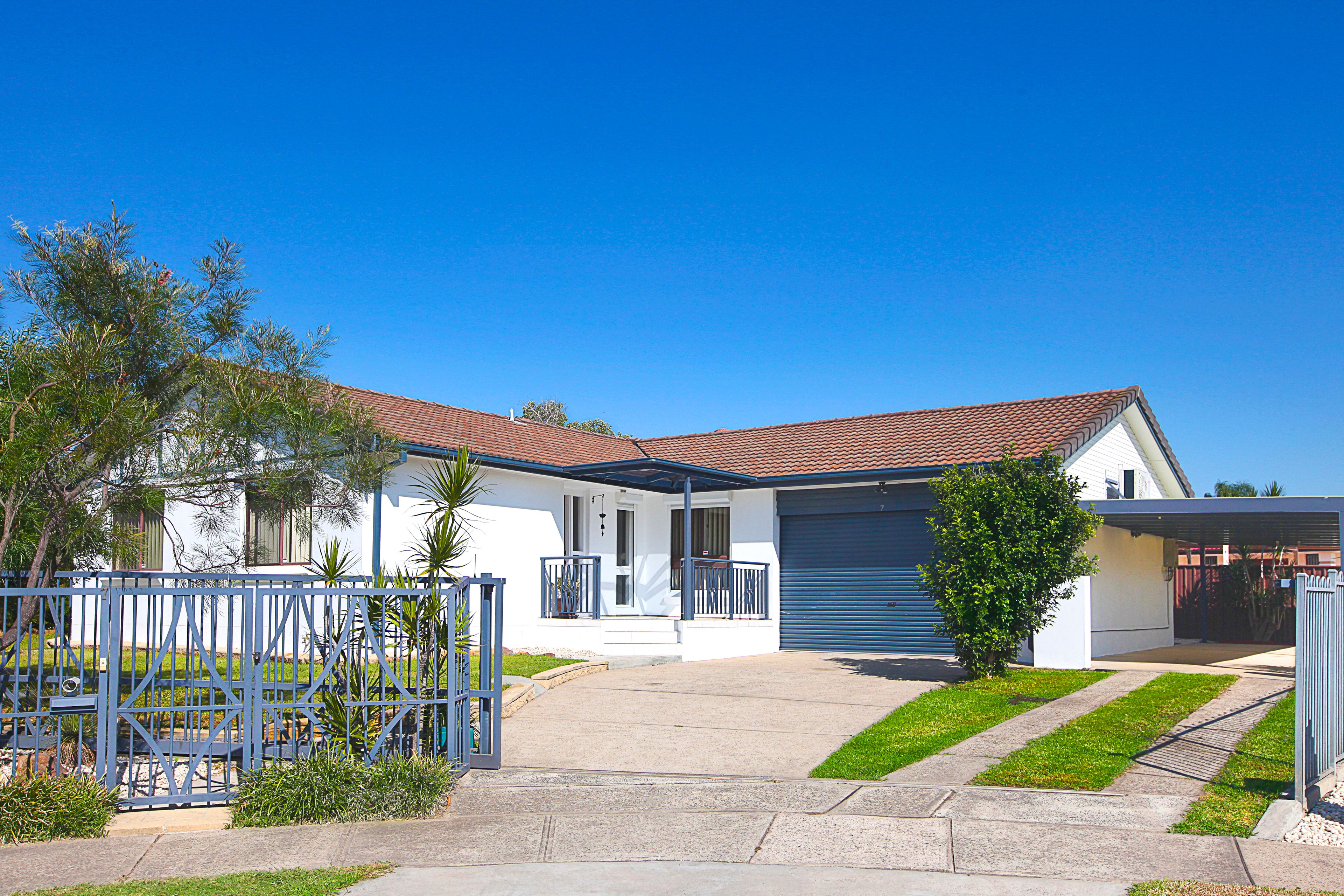 7 Otway Close