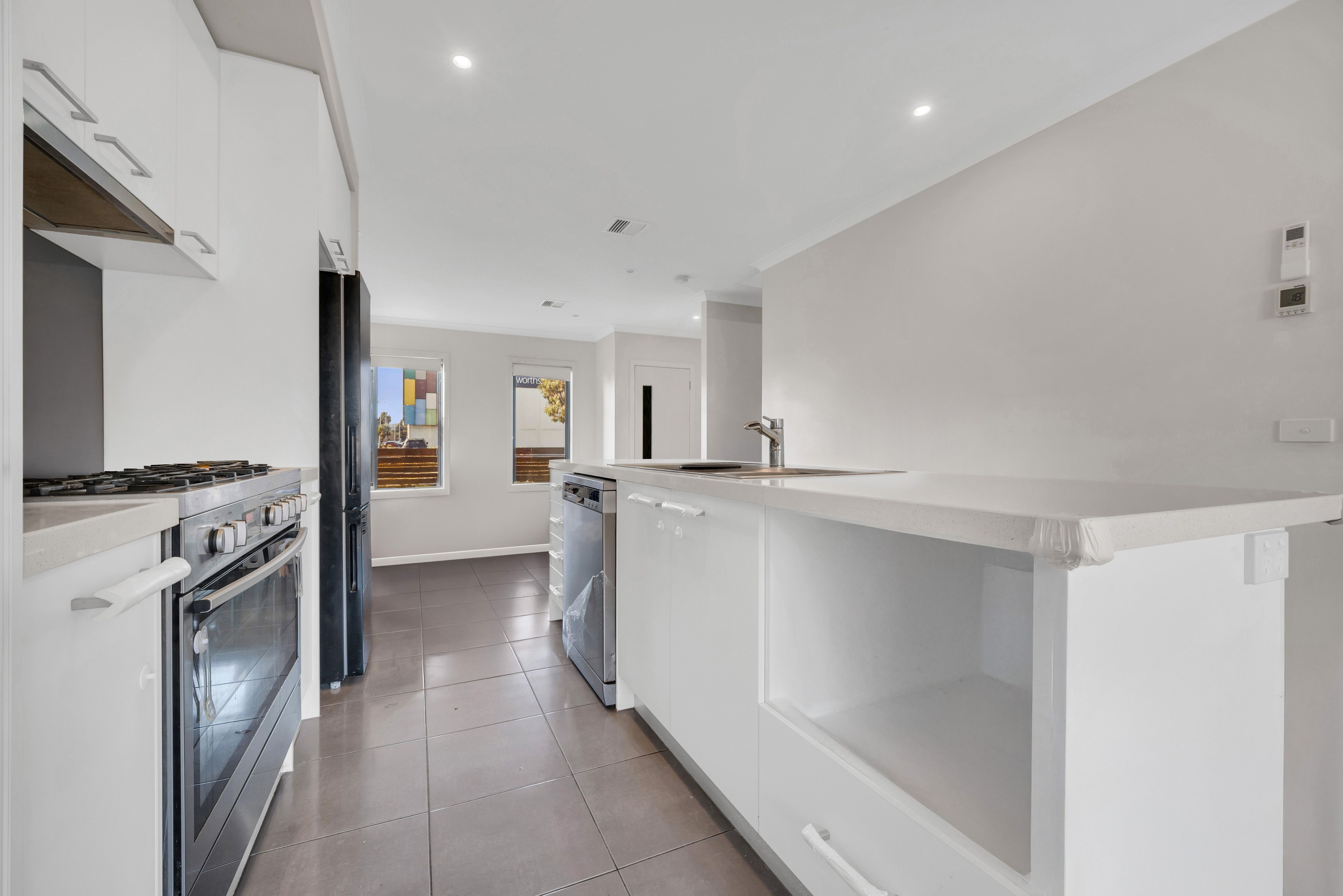 13 Gertrude Lane — photo 5 of 17