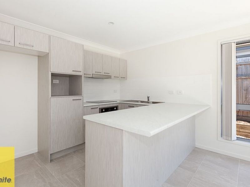 10A Bonnie Court, Flinders View, QLD 4305