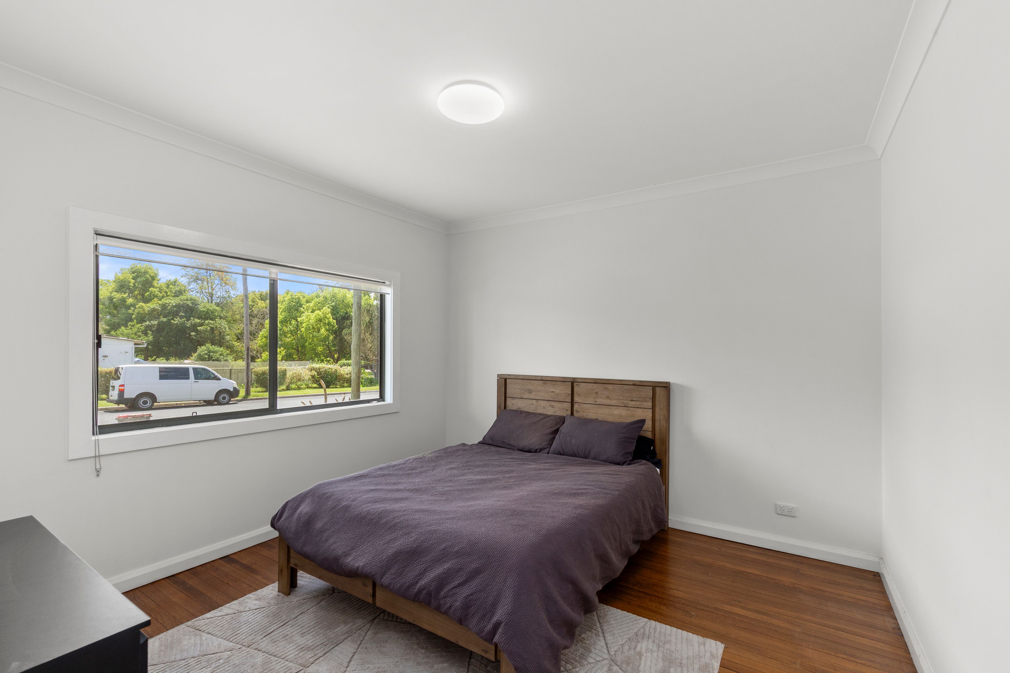 16 Railway Street — photo 4 of 10