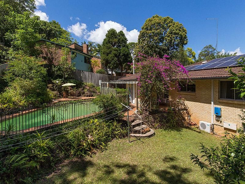 23 Steptoe Street, Chapel Hill, QLD 4069