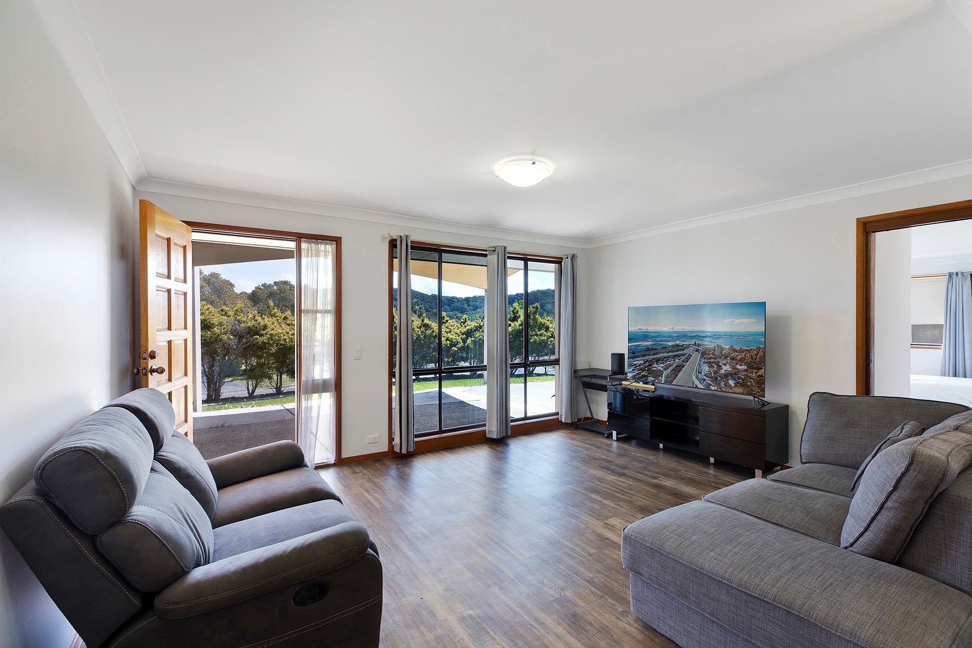 2 Bolton Street, Bateau Bay, NSW 2261