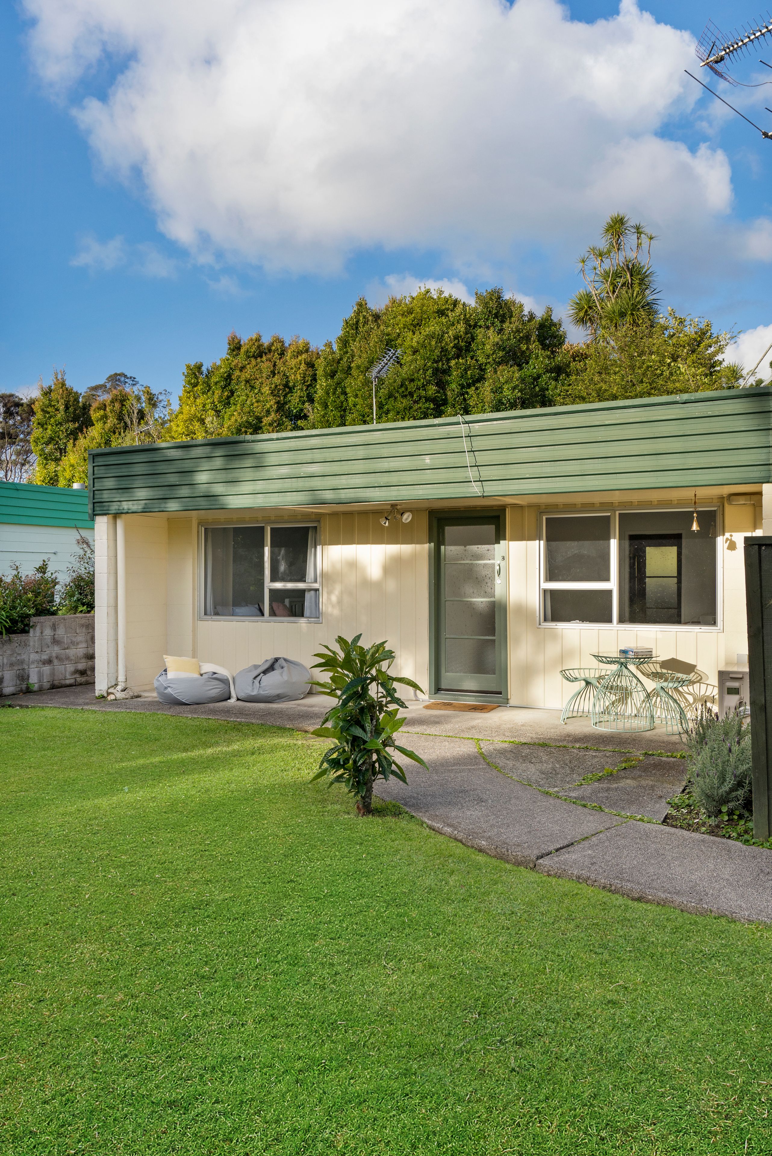 3/17 Cresta Avenue, Beach Haven, North Shore City