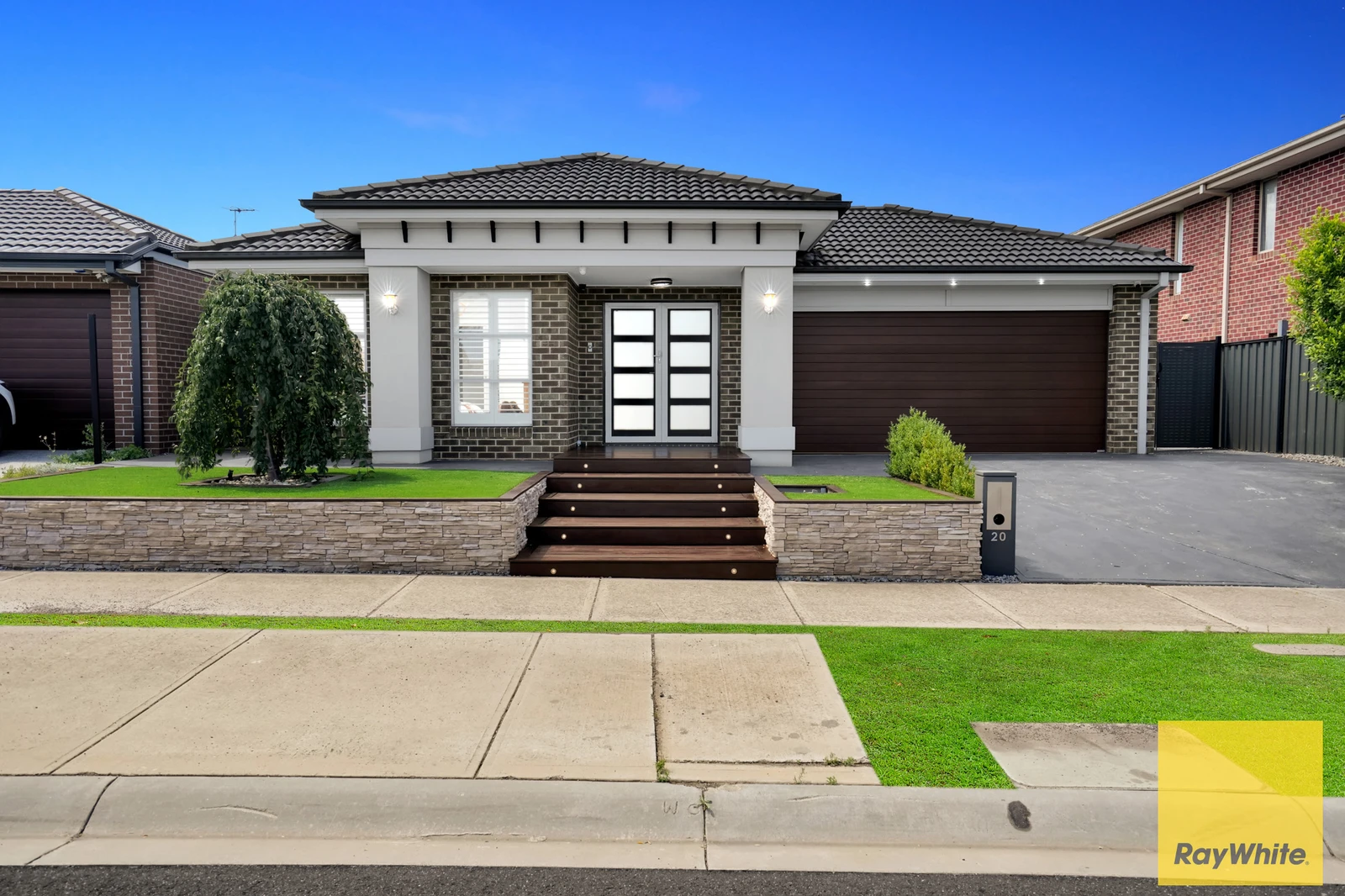 20 Royale Drive, FRASER RISE, VIC 3336