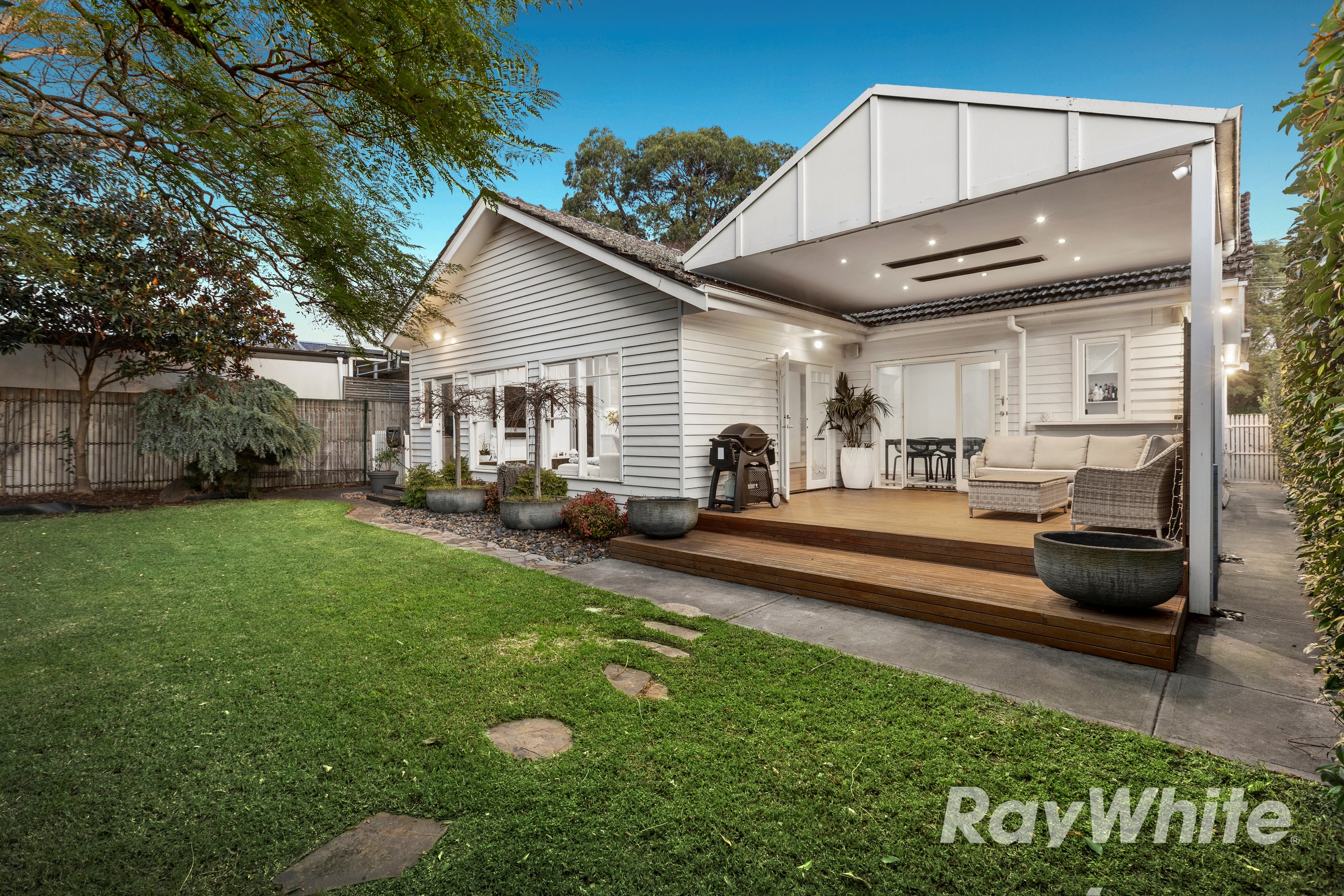 11 Bessie Street, Bentleigh East, VIC 3165