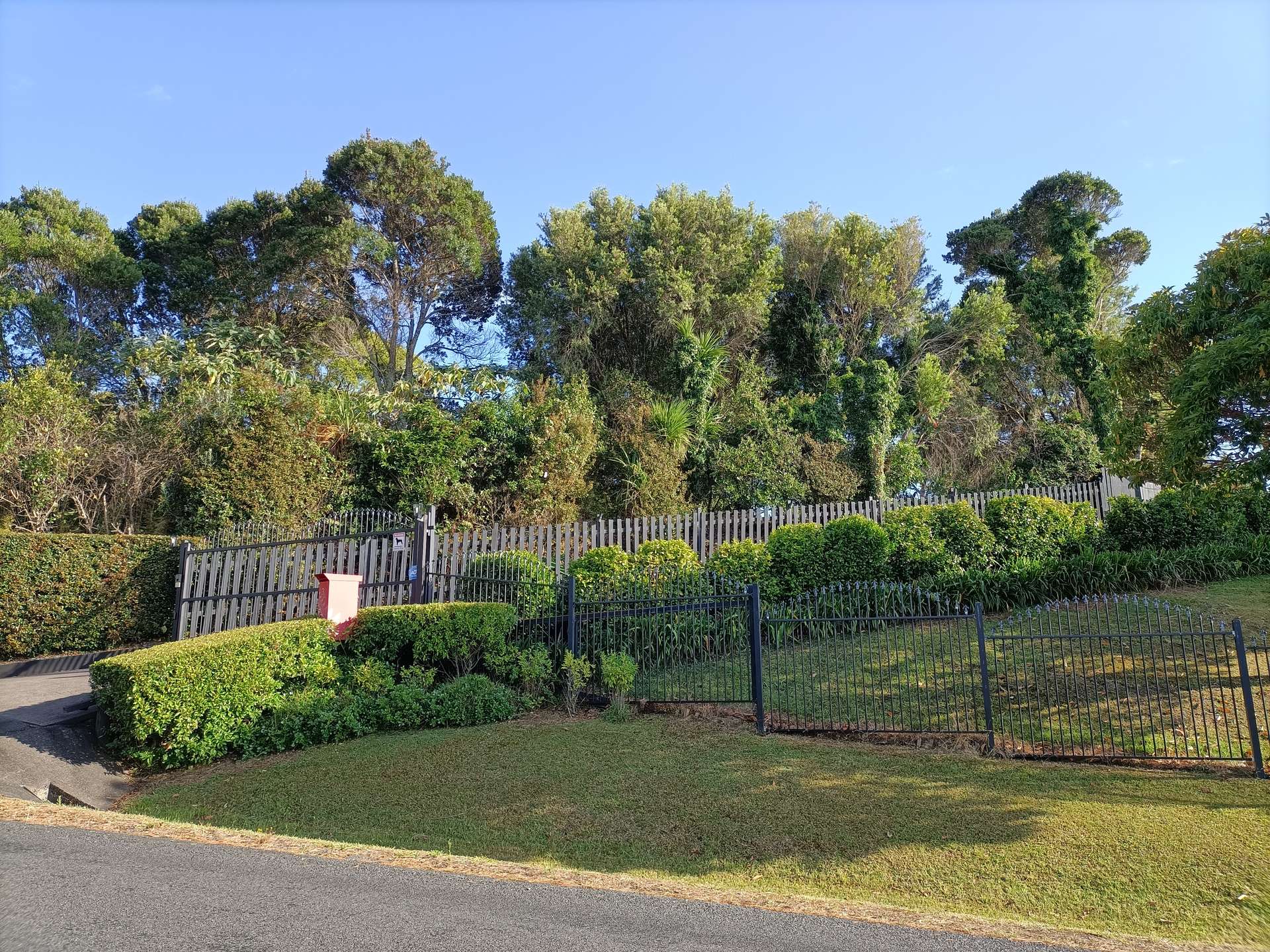 3A Clayden Drive photo 1
