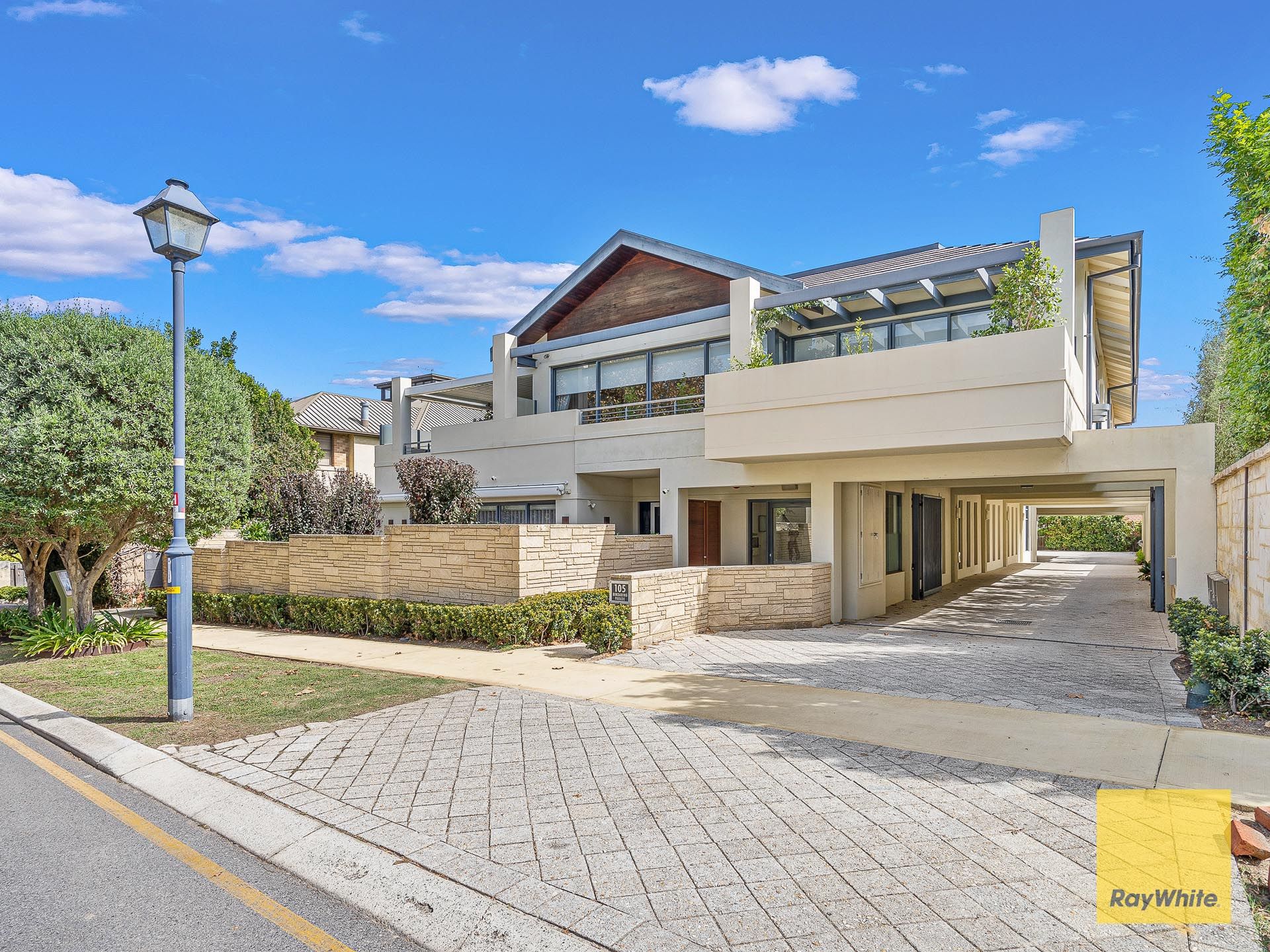 3/105 Bindaring Parade, Claremont, WA 6010