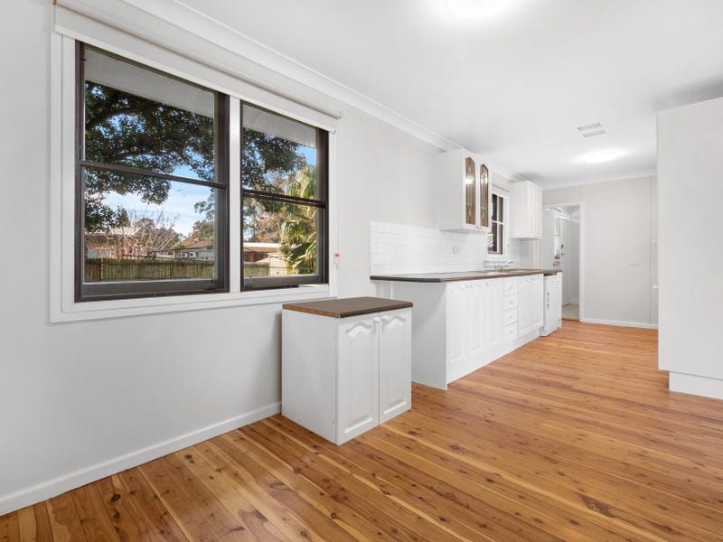 11 Hereford Street — photo 3 of 7