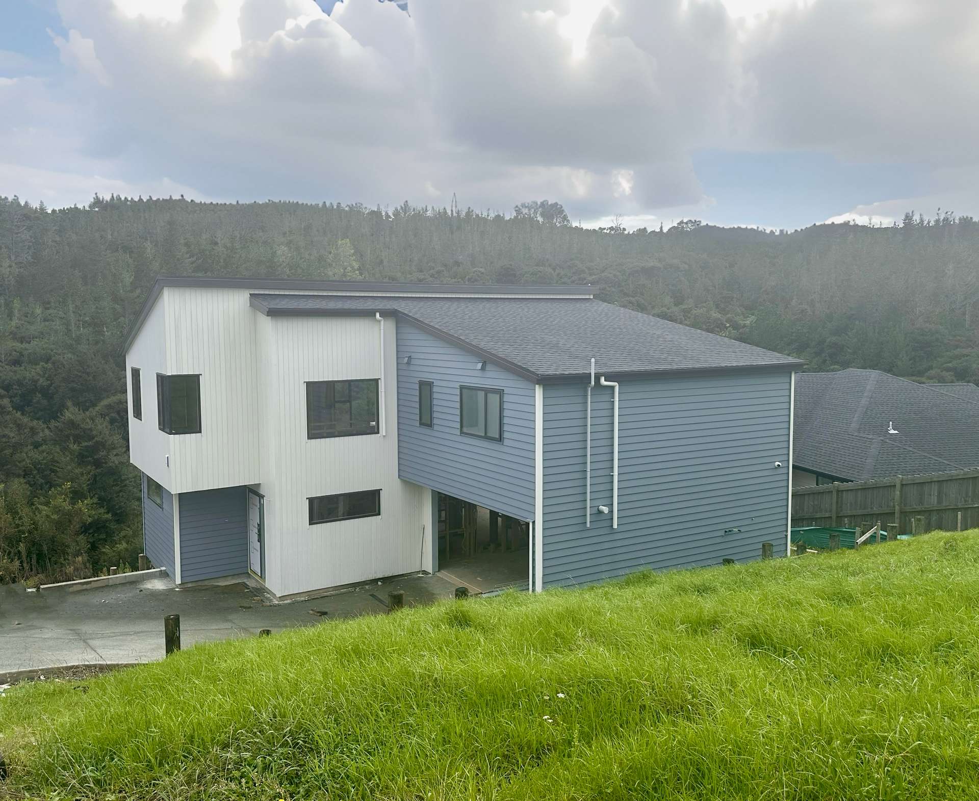 57 Pacific Heights Road photo 2
