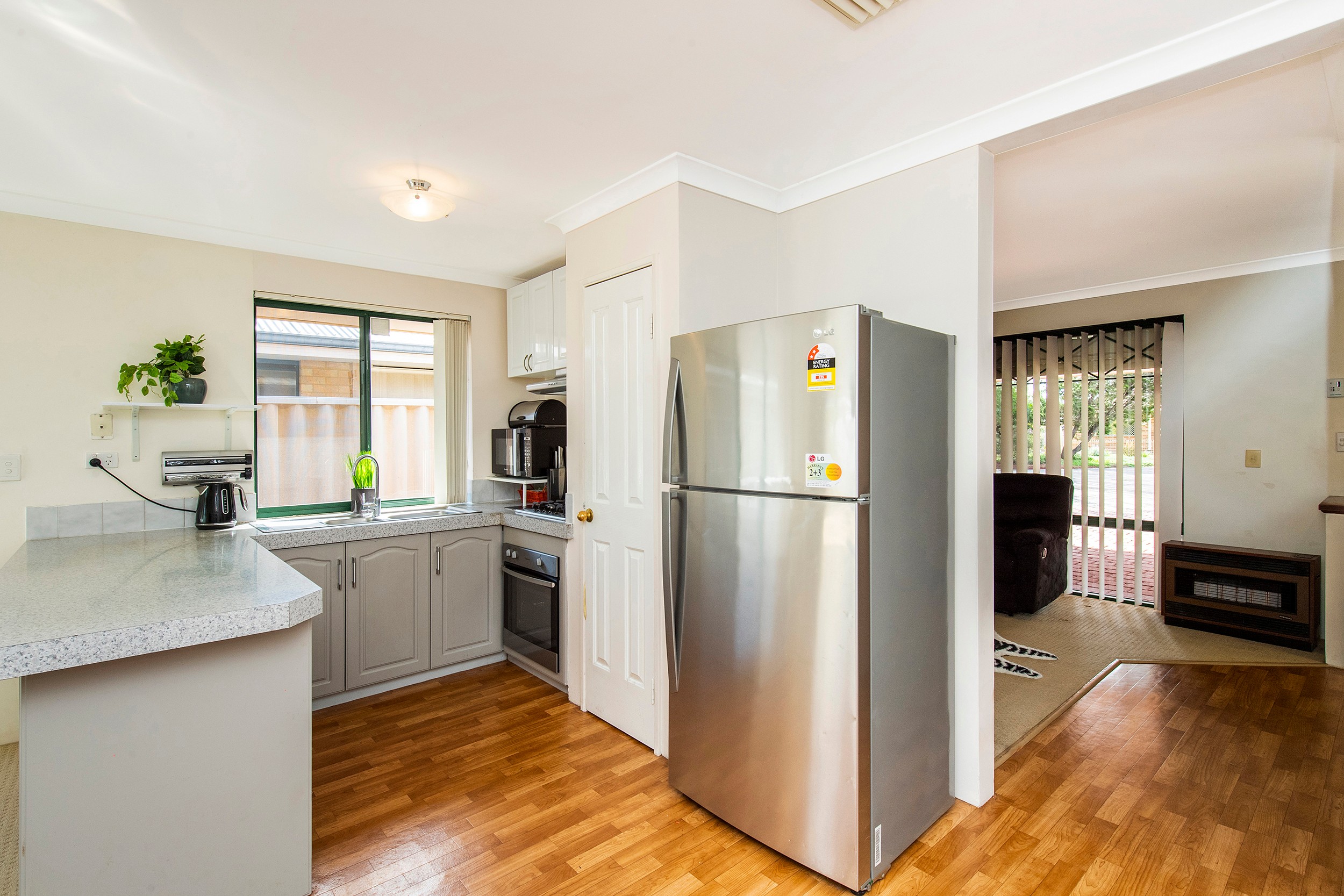 8 Isdell Mews, Waikiki, WA 6169
