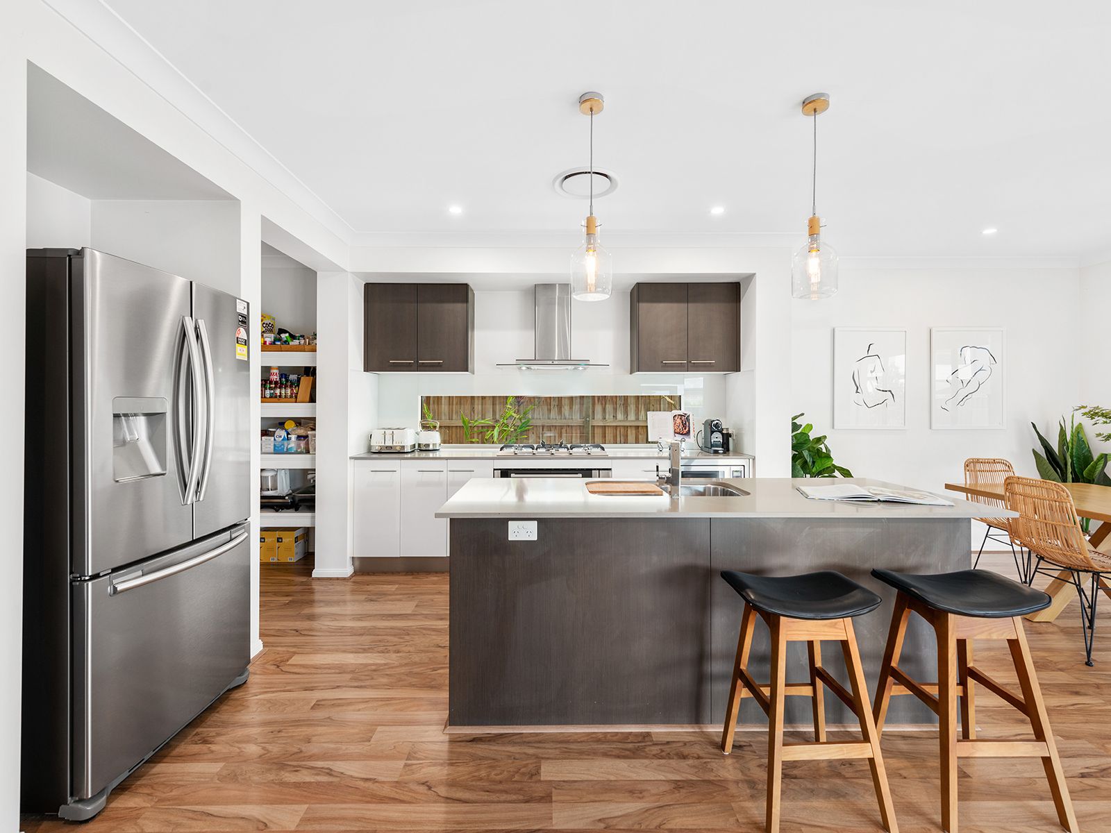 61 Finnegan Circuit, Oxley, QLD 4075