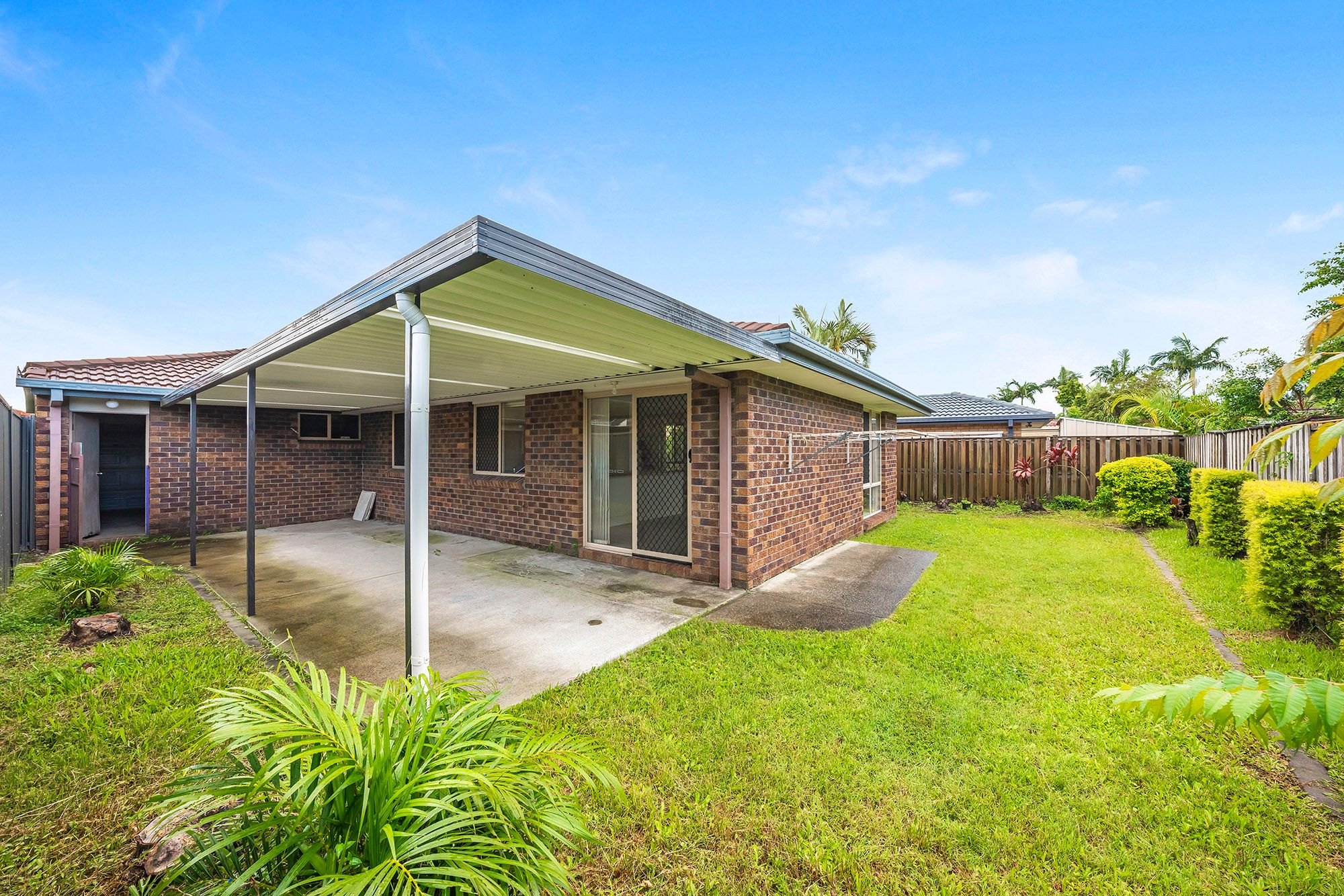 31 Pristine Court, Varsity Lakes, QLD 4227
