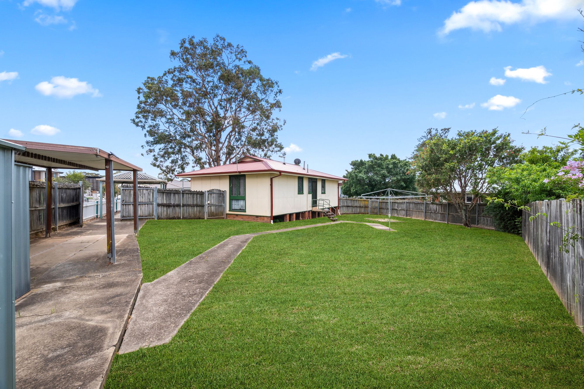 30 Docharty Street — photo 10 of 10