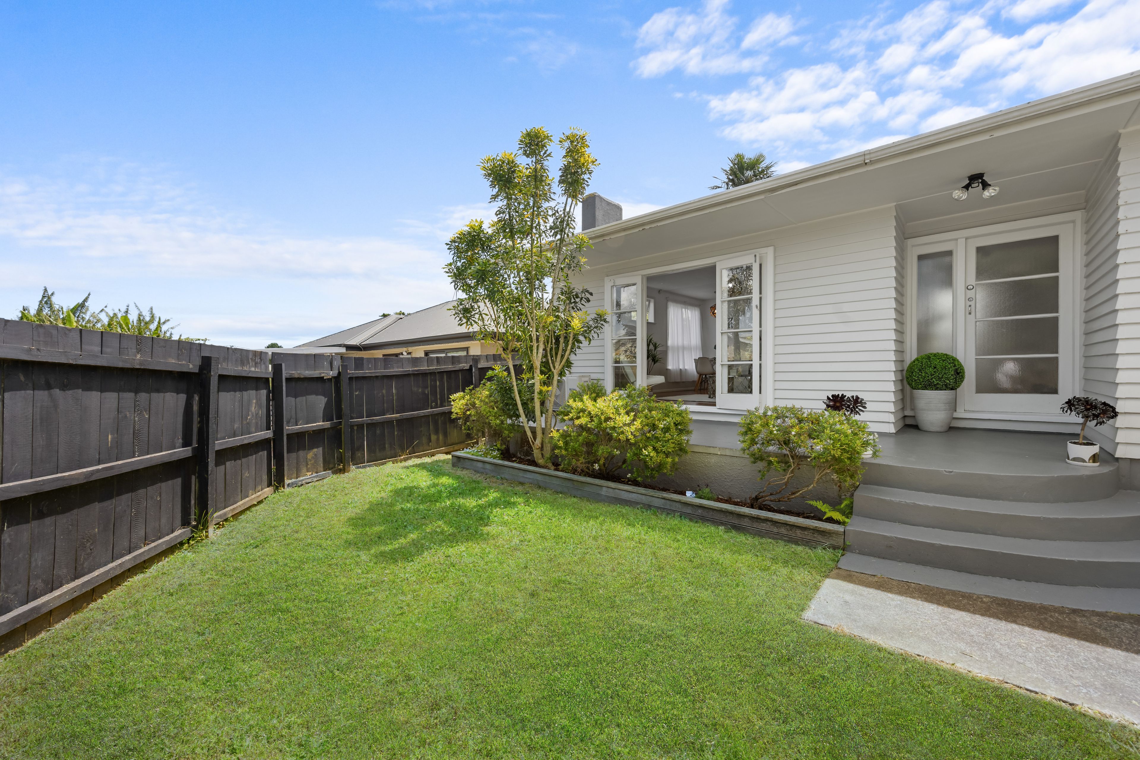 8A White Road, Manurewa, Manukau City