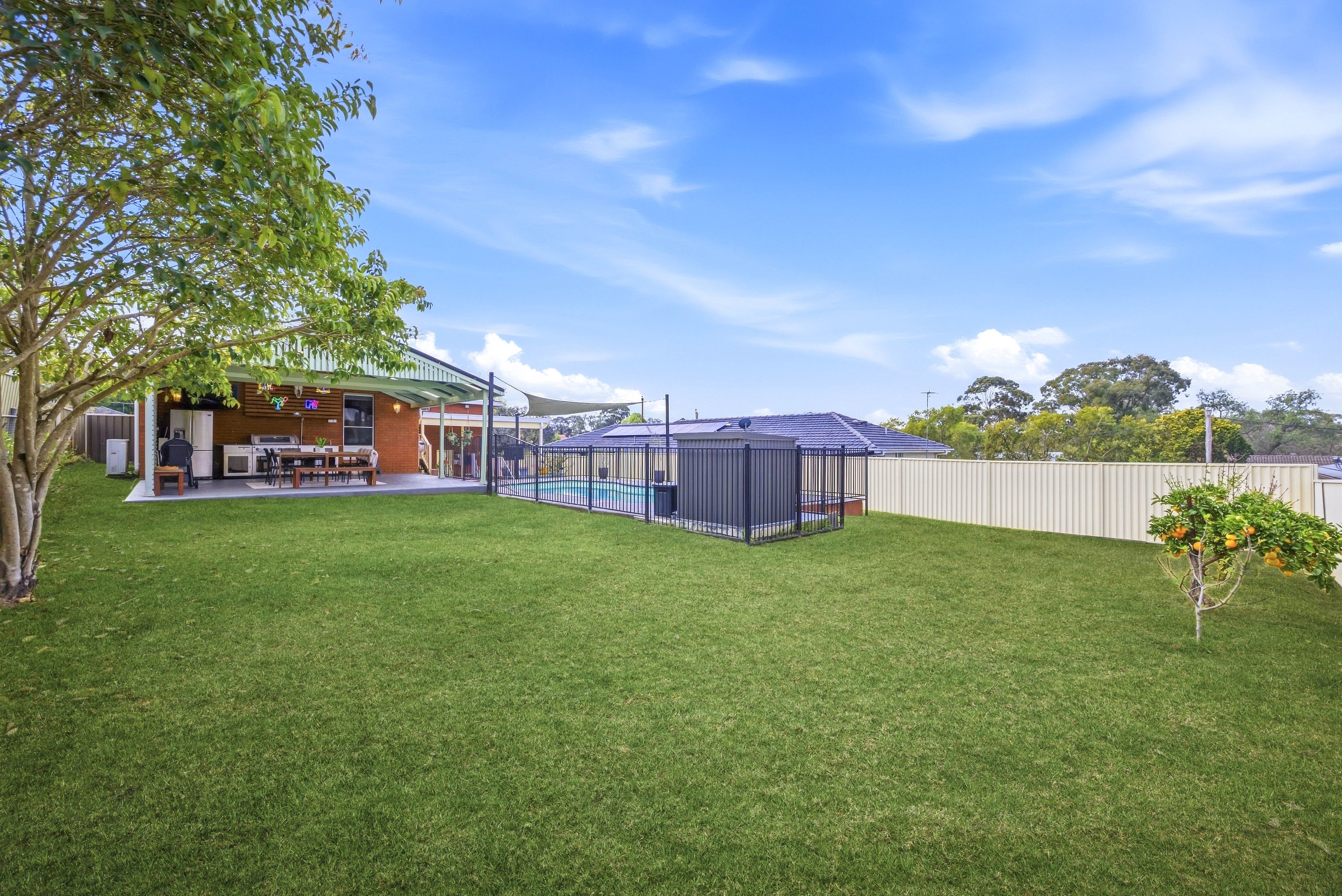 21 Ulmarra Avenue — photo 11 of 14
