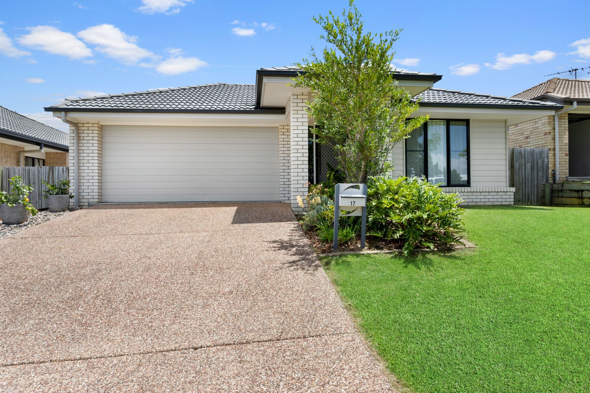 17 Palmerston Street, North Lakes QLD 4509