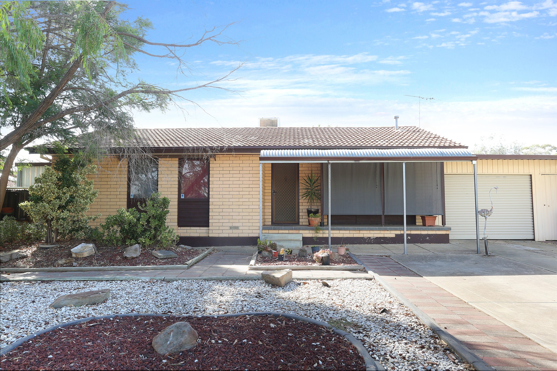 15 Hawker Crescent, Elizabeth East, SA 5112
