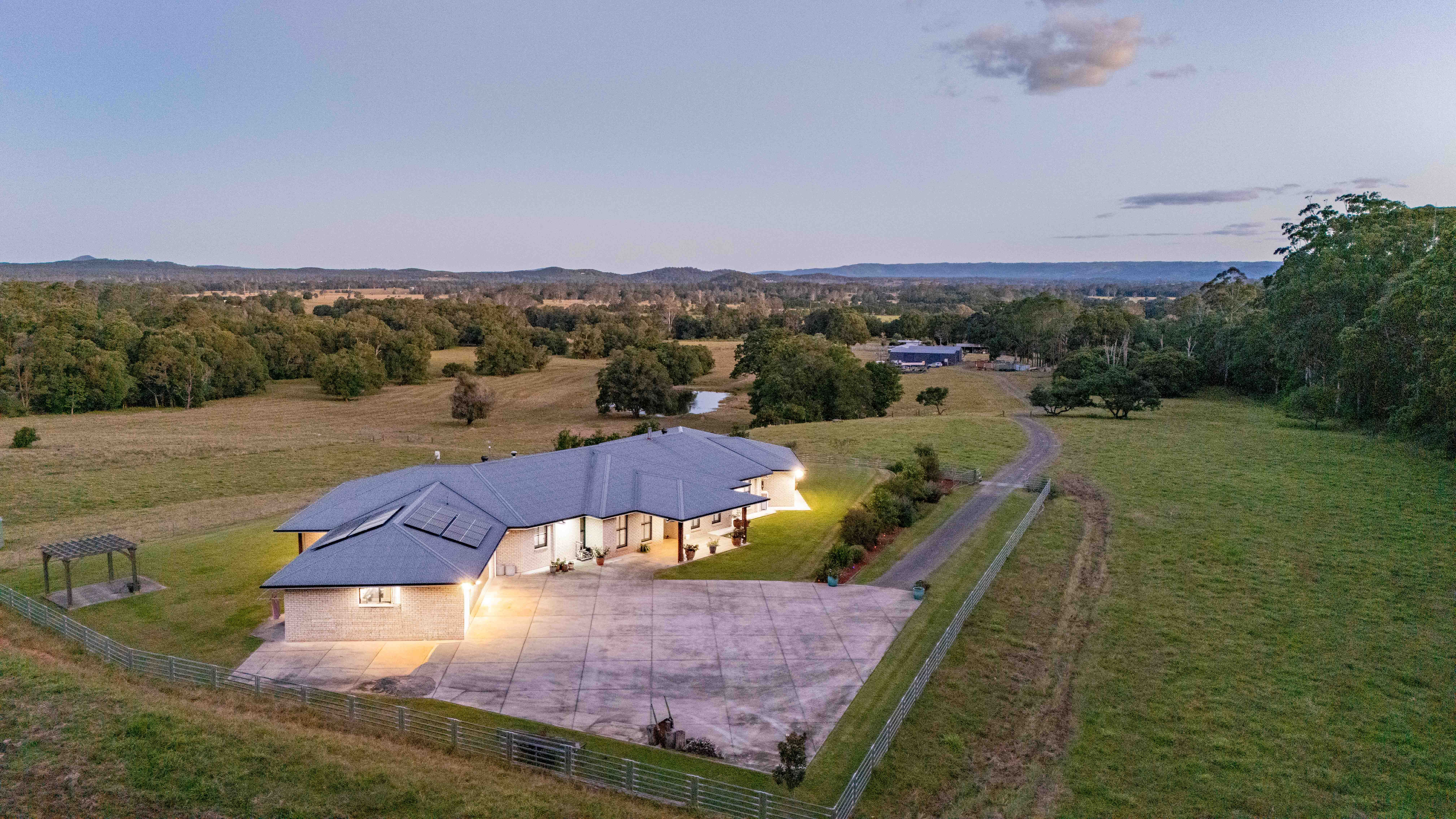Wingara 81 Heath Road — photo from Ray White Maleny