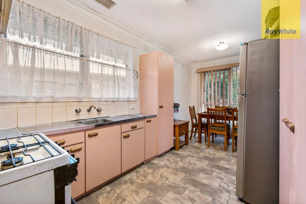 15 Roselyn Crescent, Boronia, VIC 3155