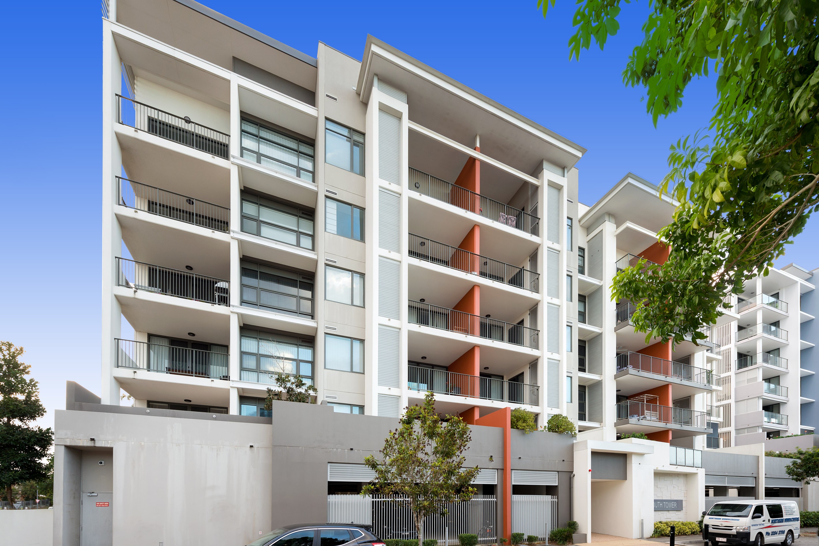 3103/16 Surbiton Court, Carindale, QLD 4152