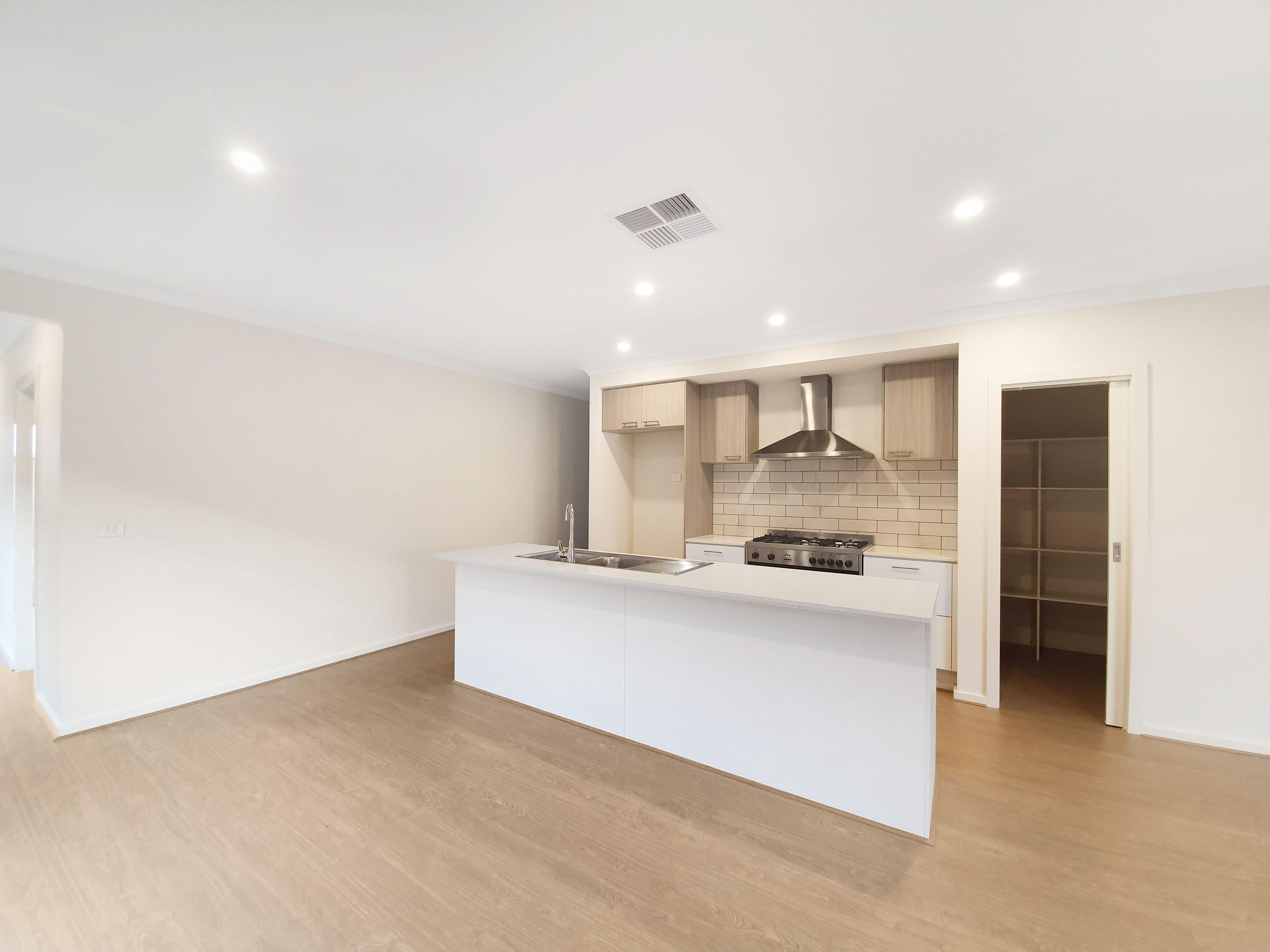 38 Iris Loop, Armstrong Creek, VIC 3217
