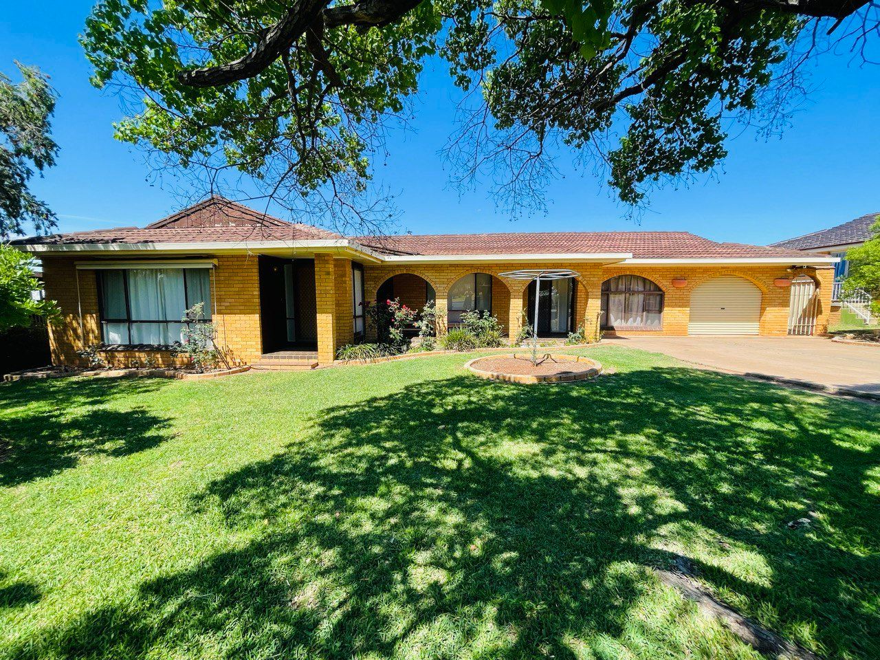 17 Gatenby Street, Condobolin, NSW 2877 House for Sale Ray White