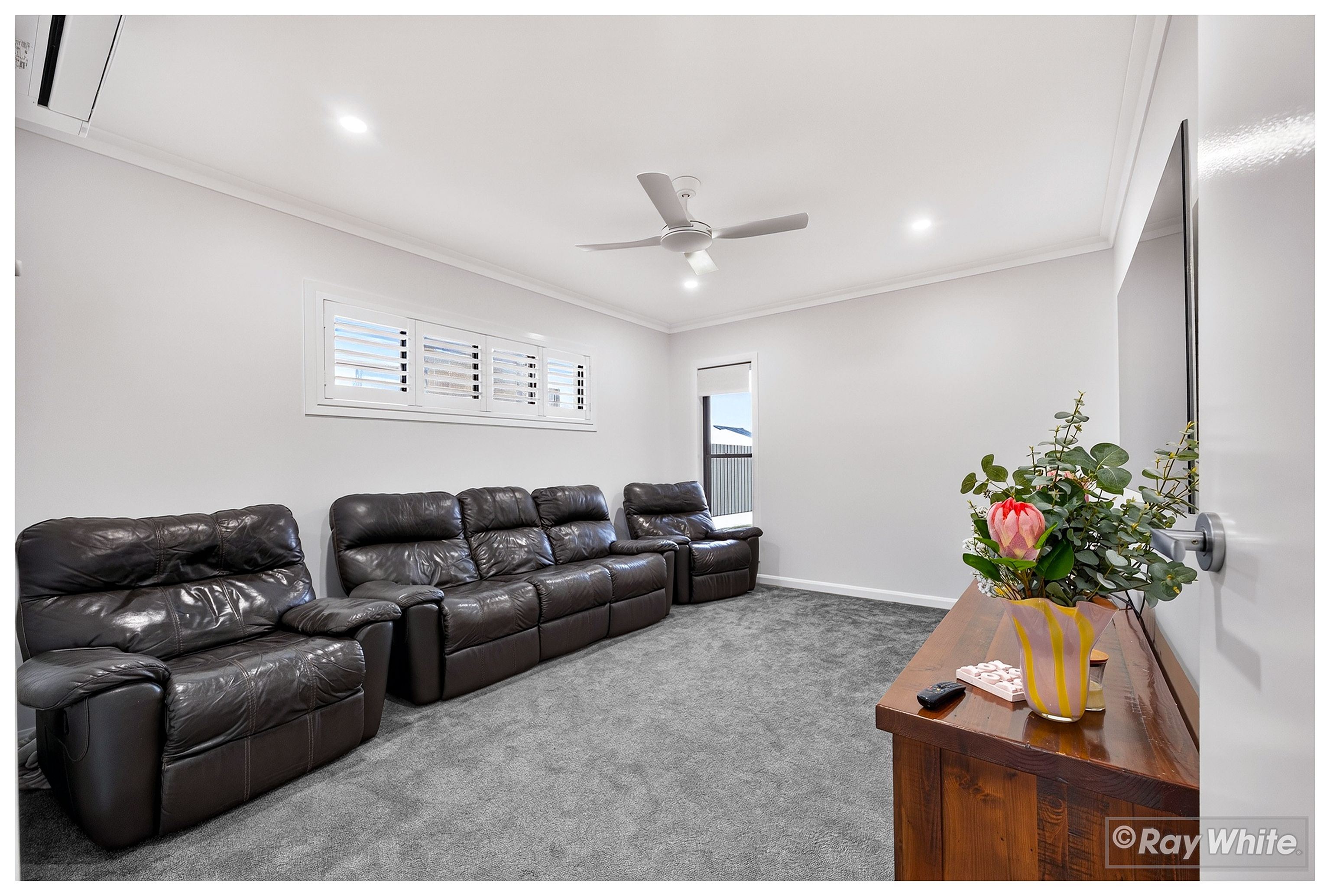 20 Beverley Boulevard — photo 11 of 30