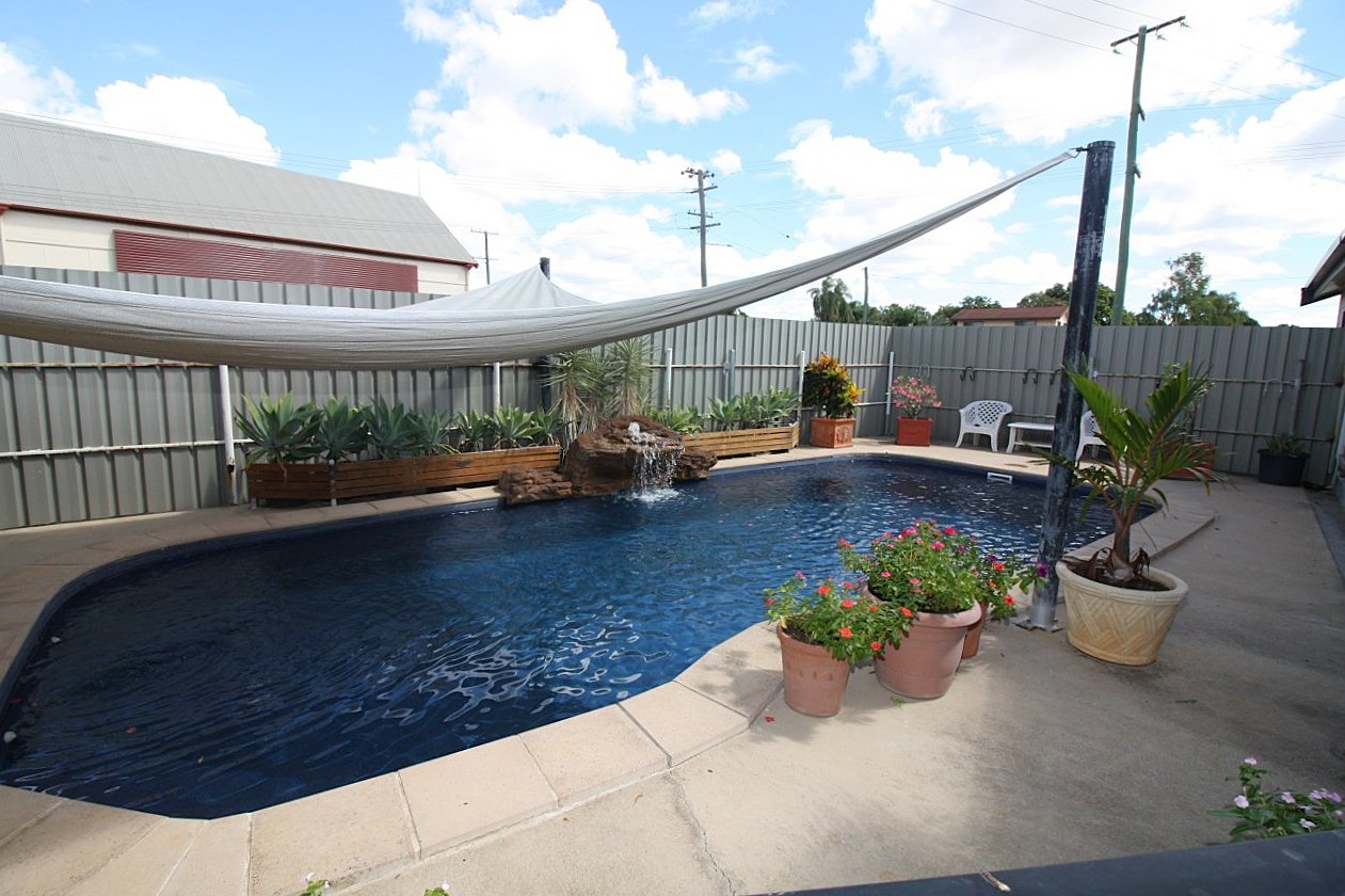 33 York Street, Queenton, QLD 4820