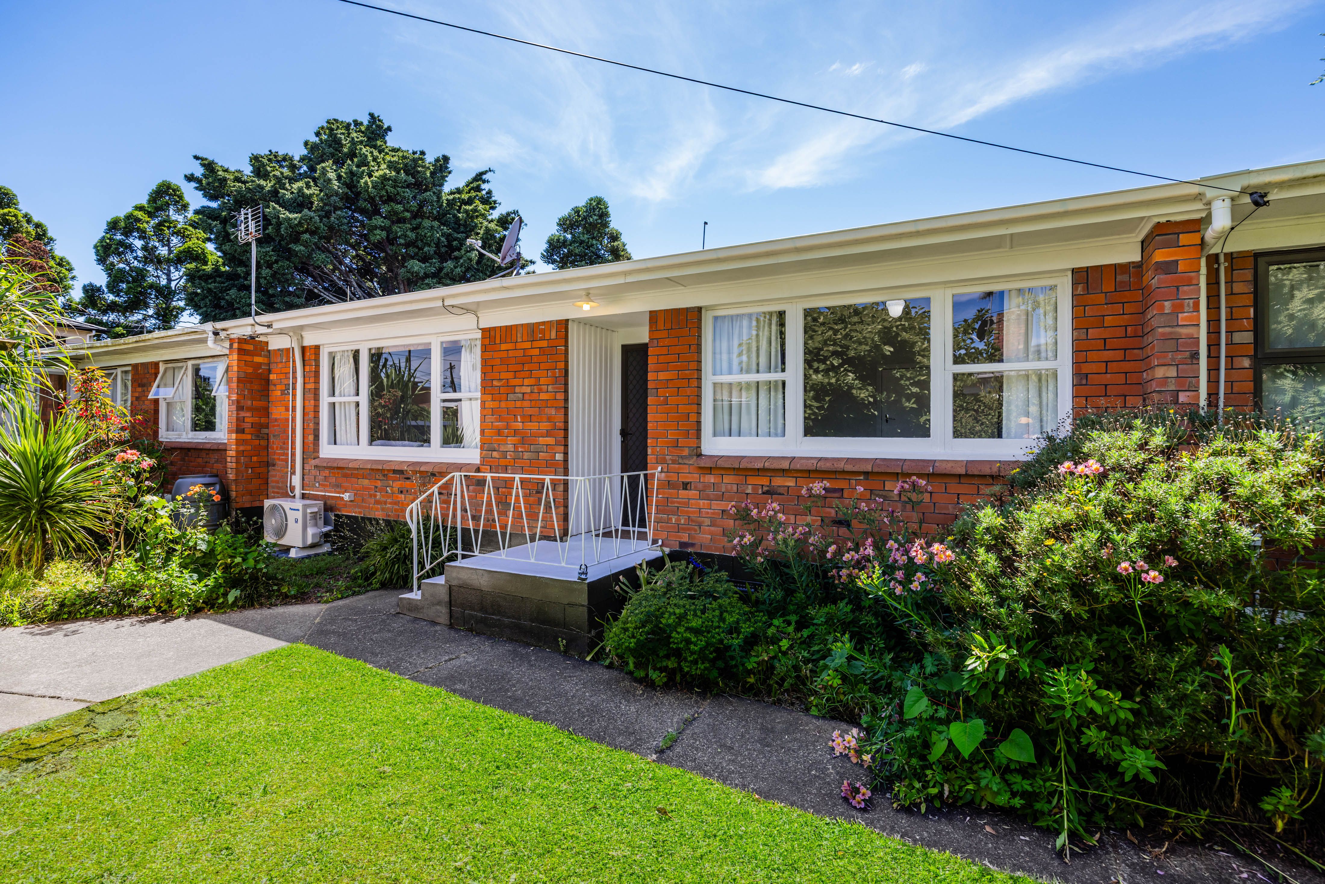 2/10 Mahon Place, Papatoetoe, Manukau City