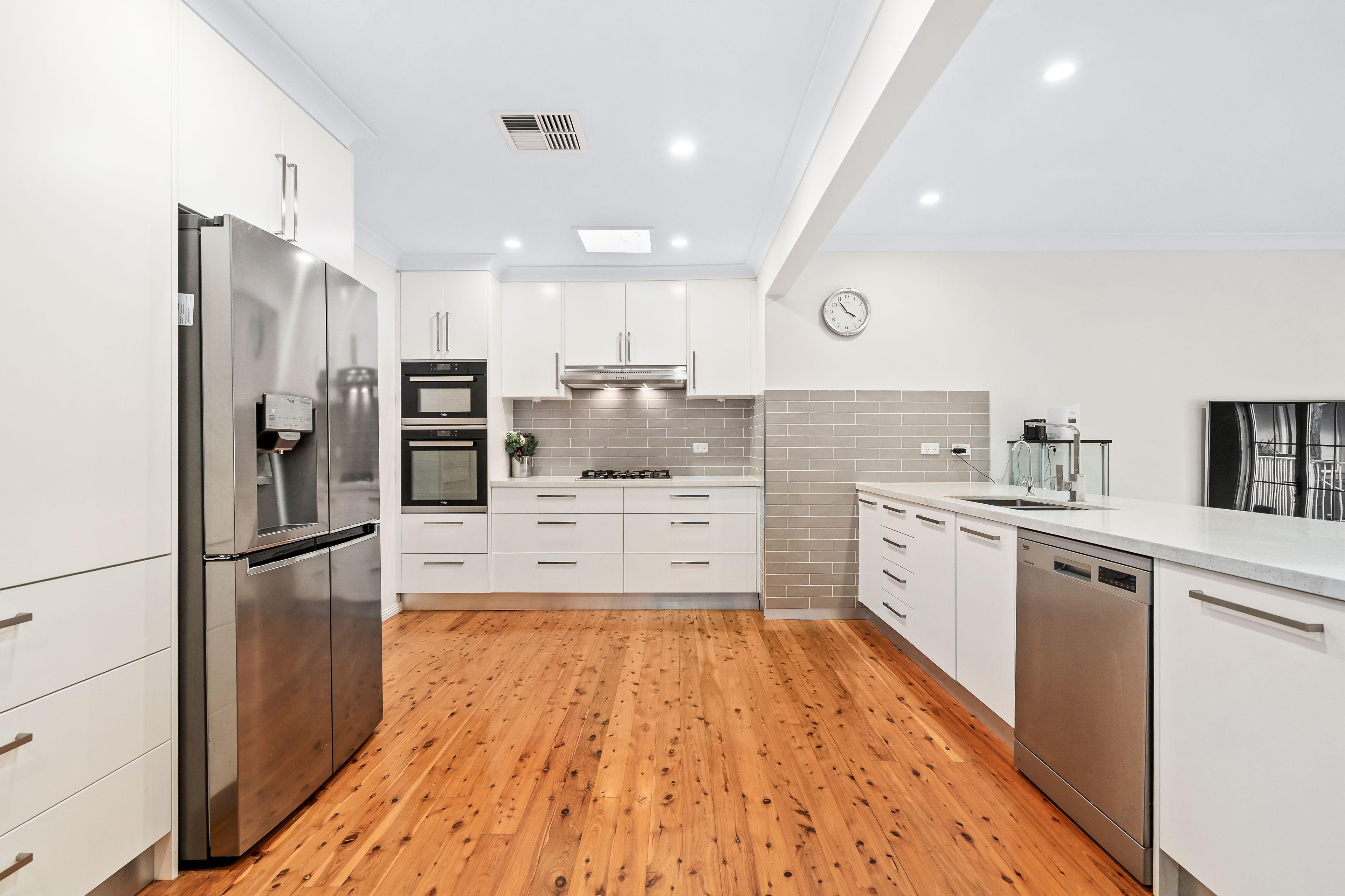 12 Bratsell Street — photo 4 of 13