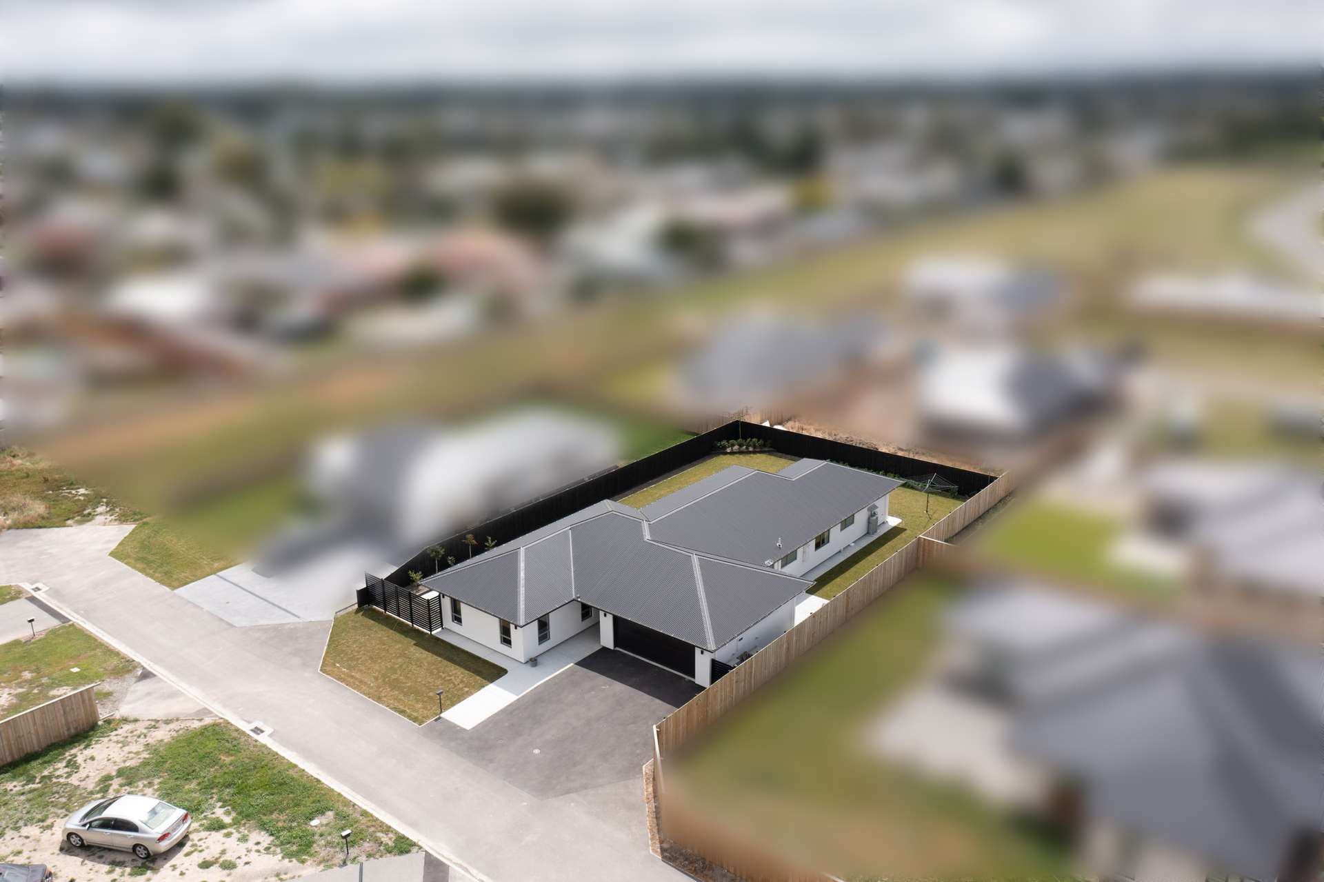 4 Mirren Lane photo 3