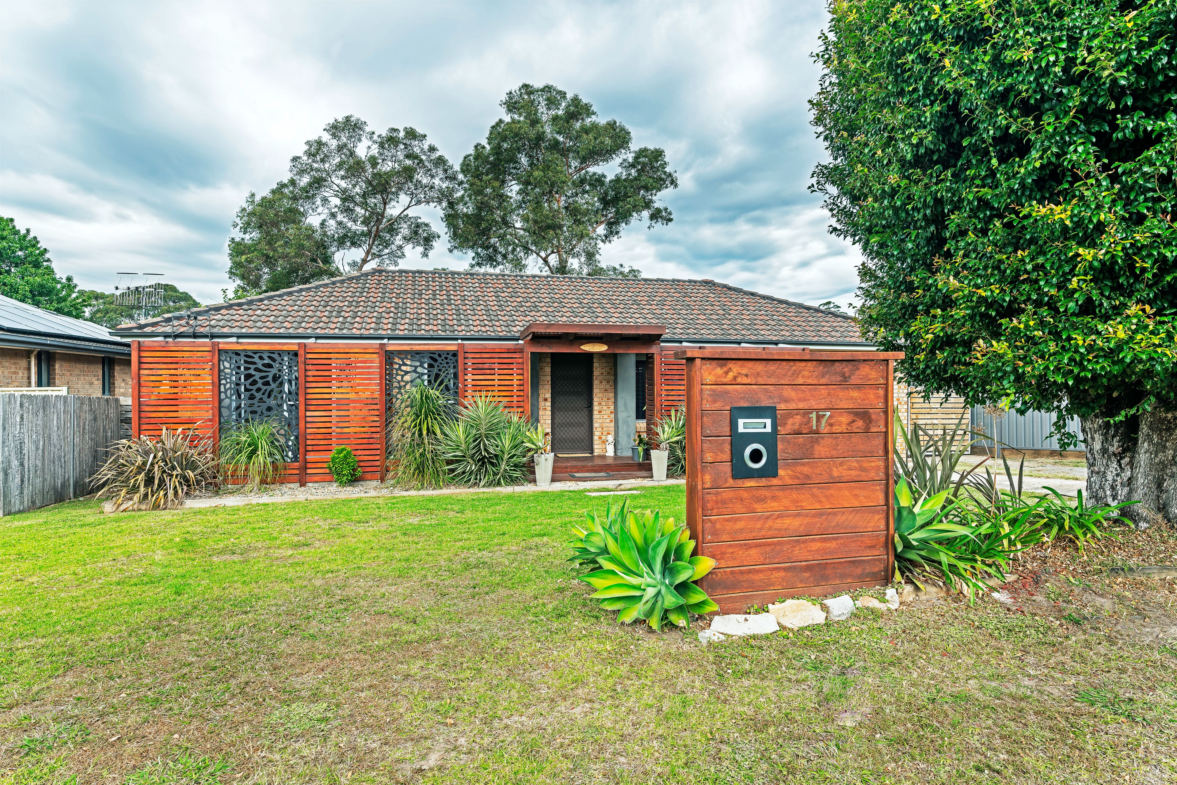 17 Peak Avenue, North Nowra, NSW 2541