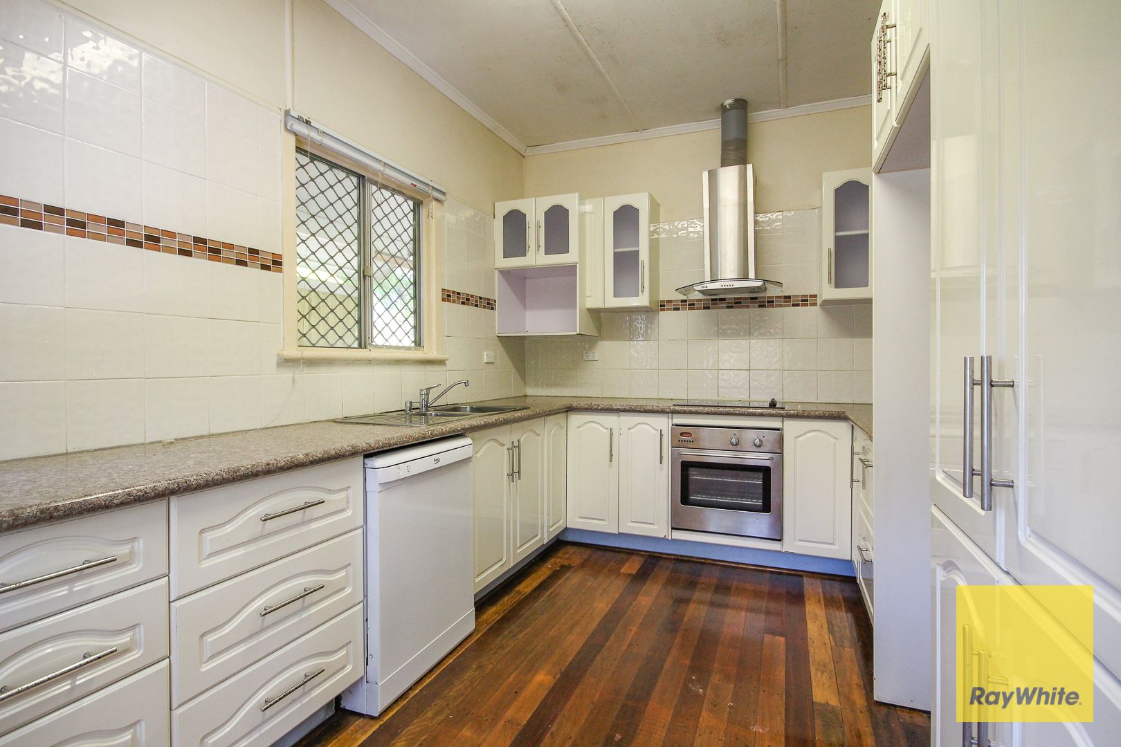 81 Creek Road, Mount Gravatt East, QLD 4122