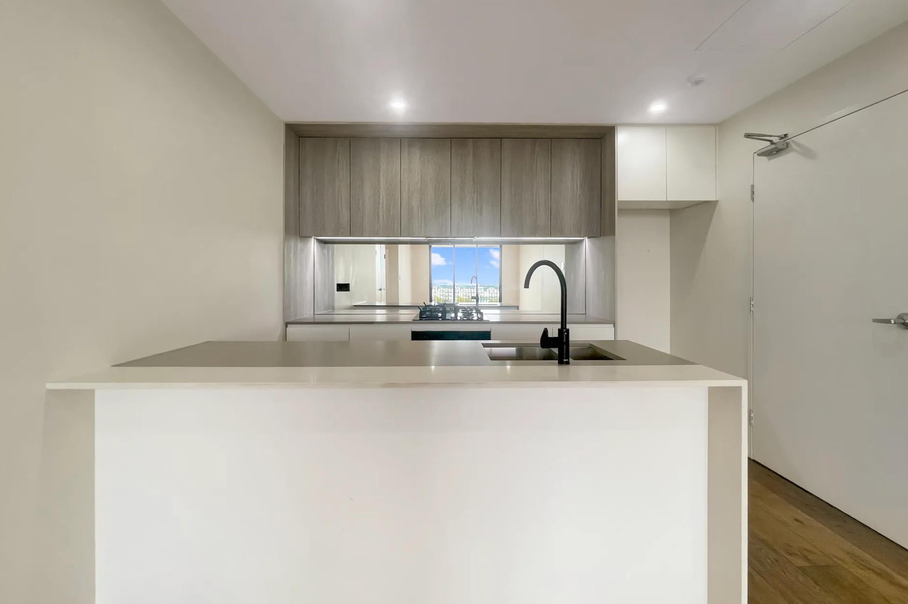 38/13-15 Jordan Street — photo 4 of 10