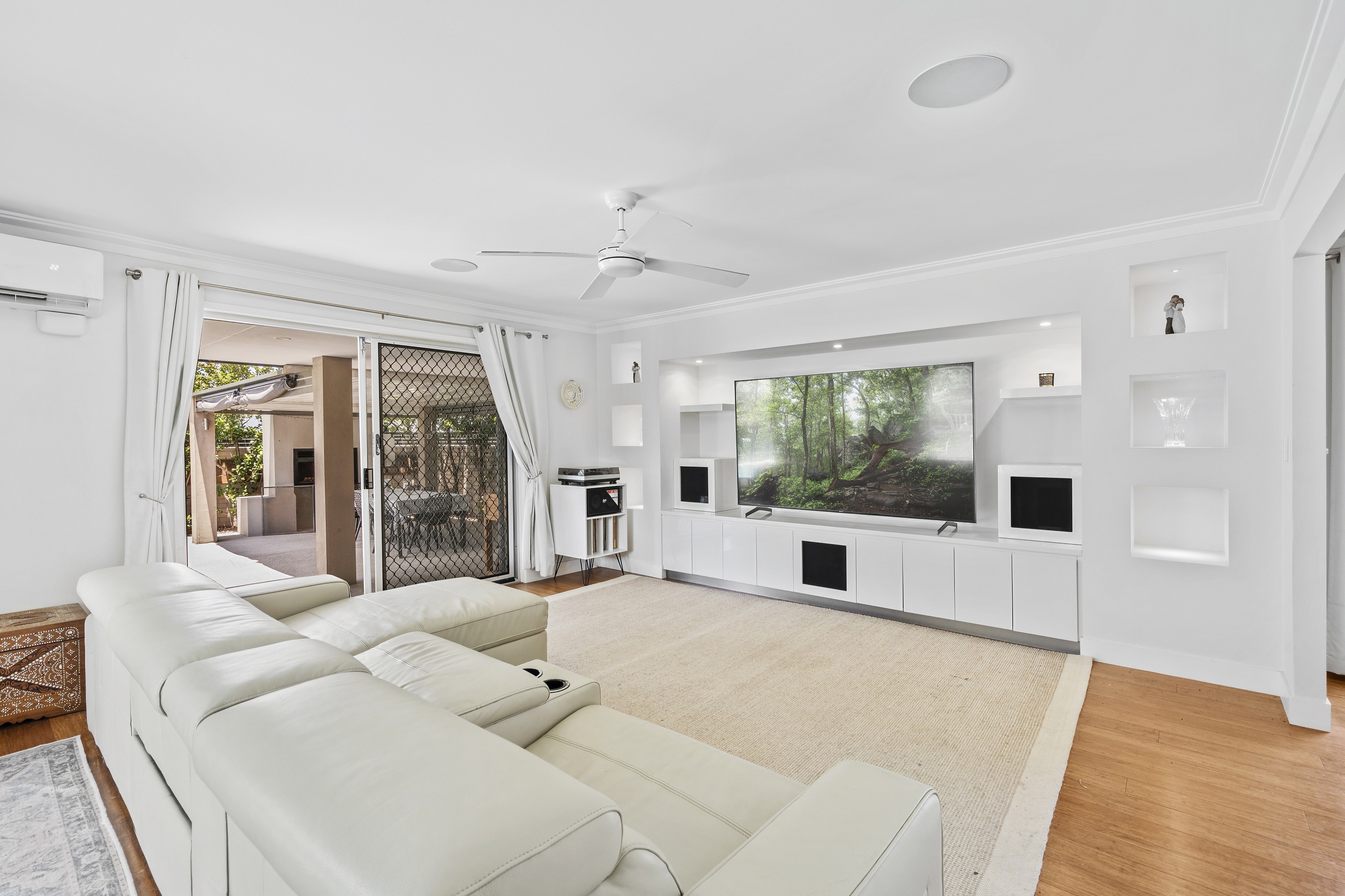 24 Dunkeith Avenue, Benowa Waters, QLD 4217