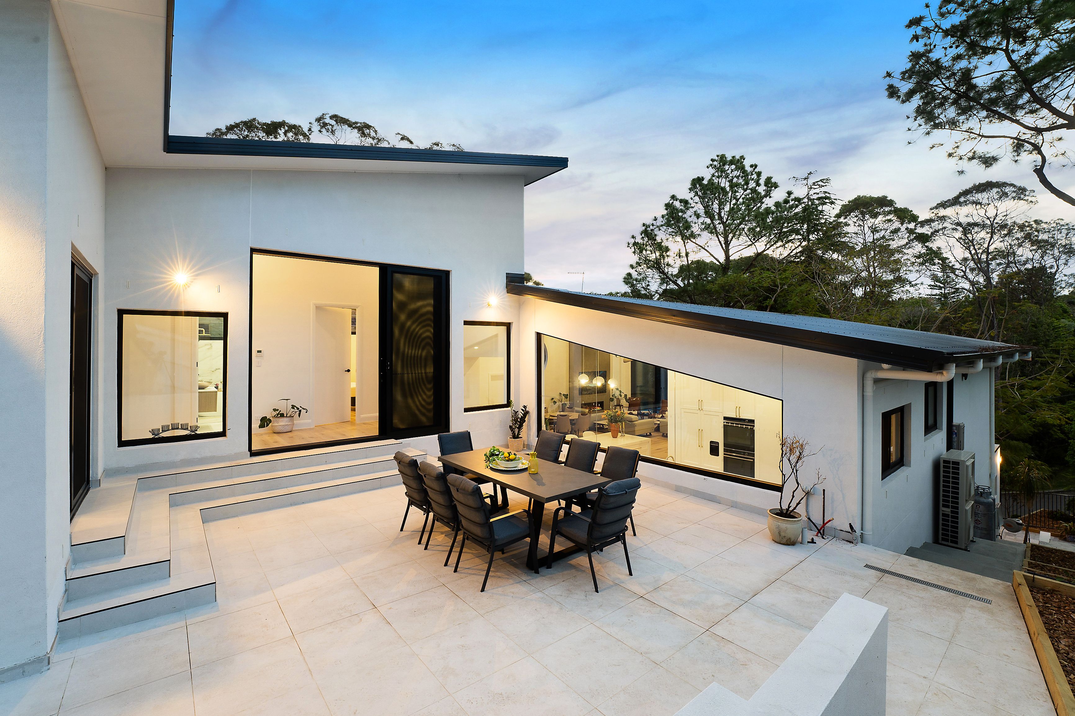 5 Raphael Drive — photo 12 of 14