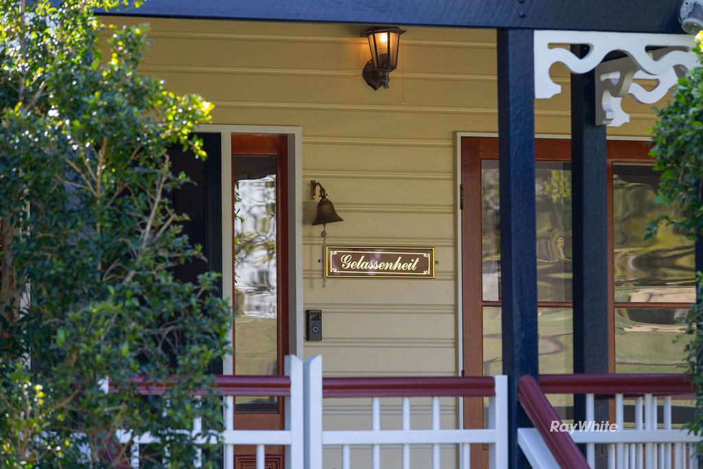 34-38 Myora Row — photo 4 of 30