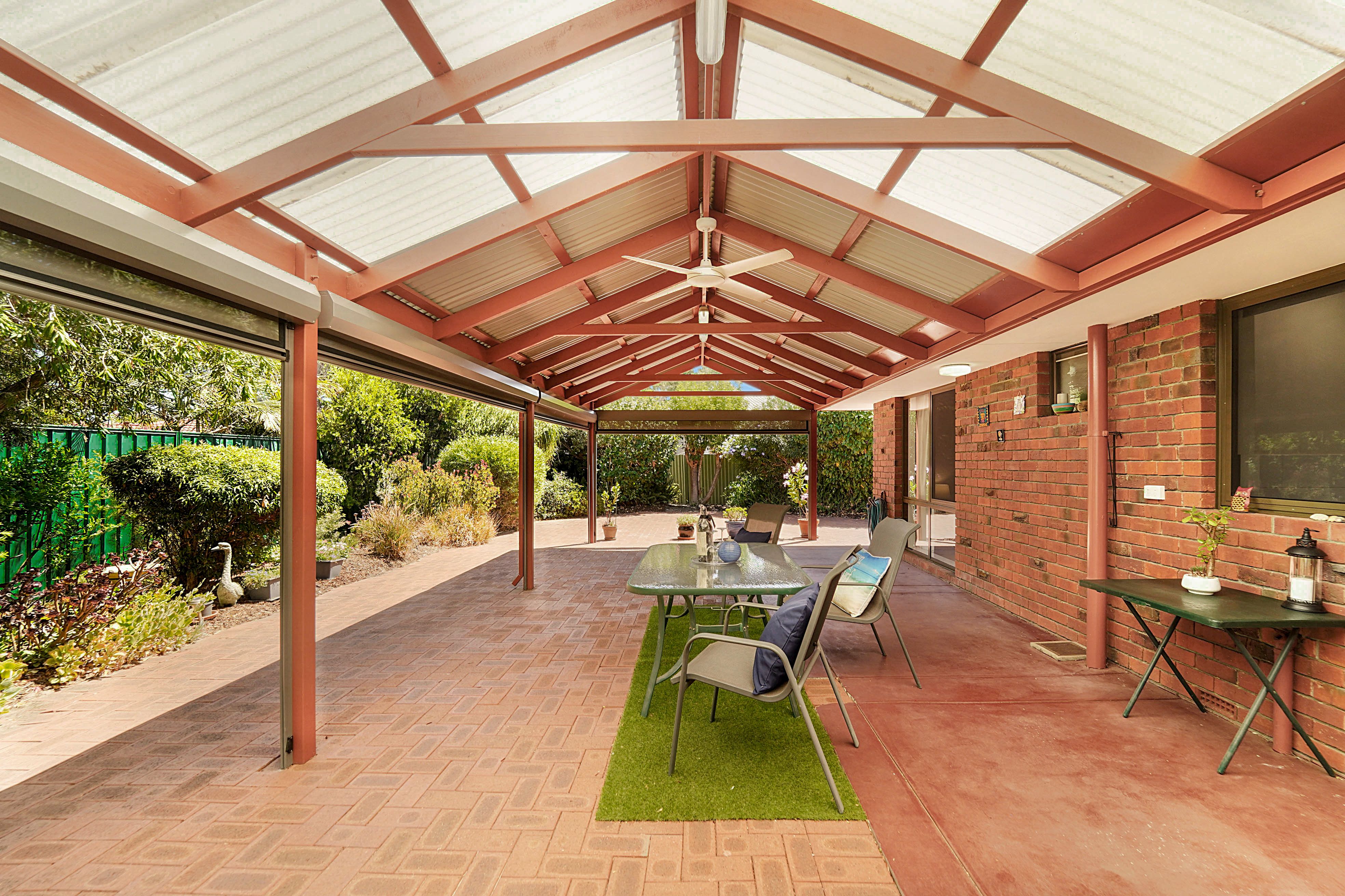 9 Glenbank Crescent, Kallaroo, WA 6025