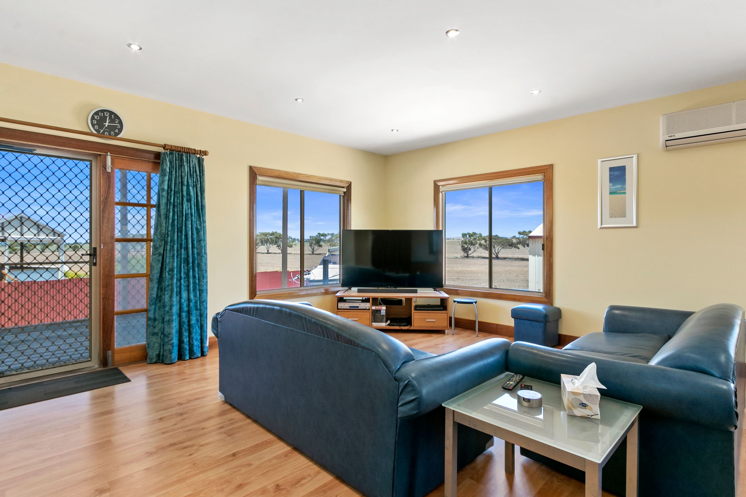 11 Douglas Court, Tiddy Widdy Beach, SA 5571