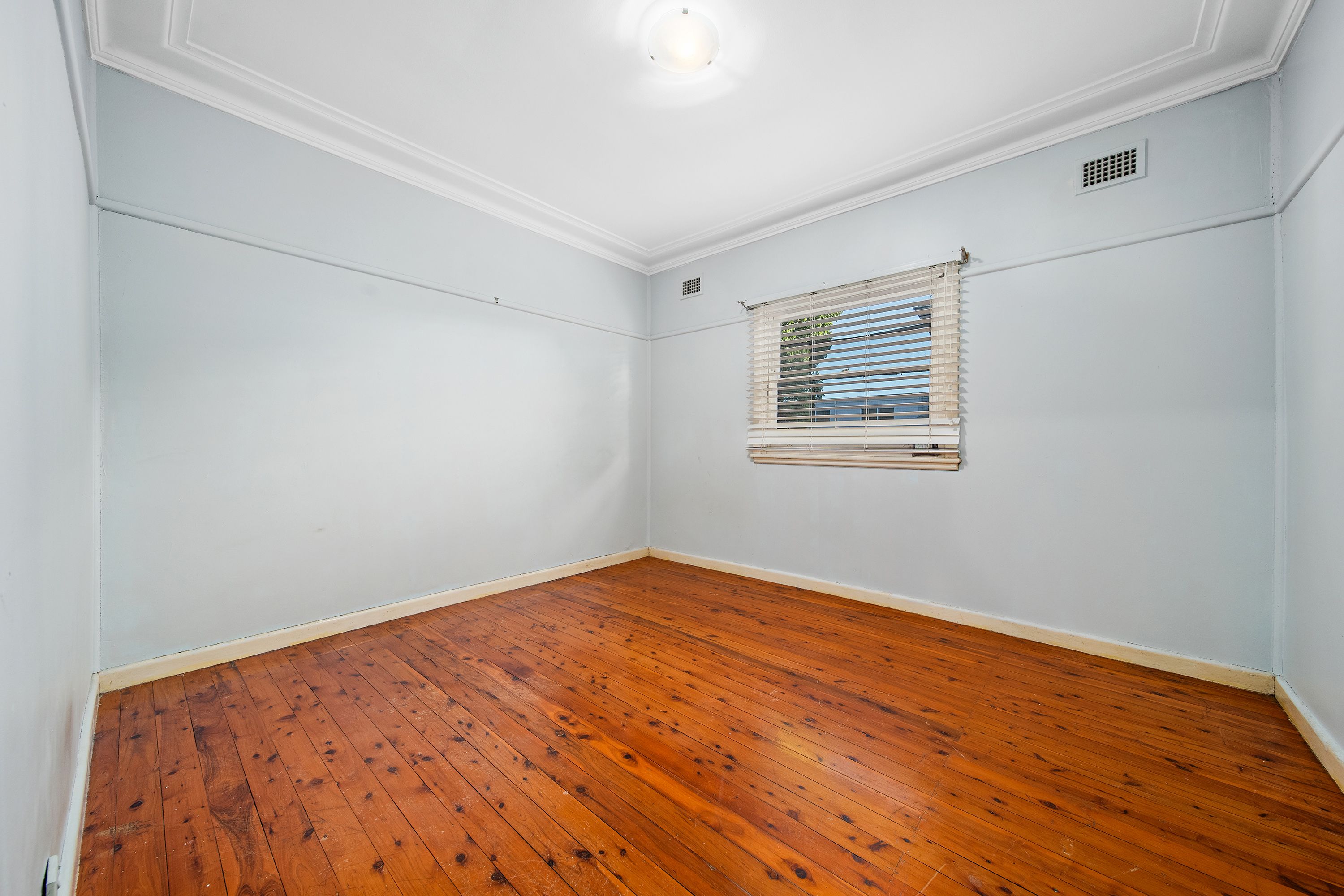 26 Barton Street — photo 5 of 7