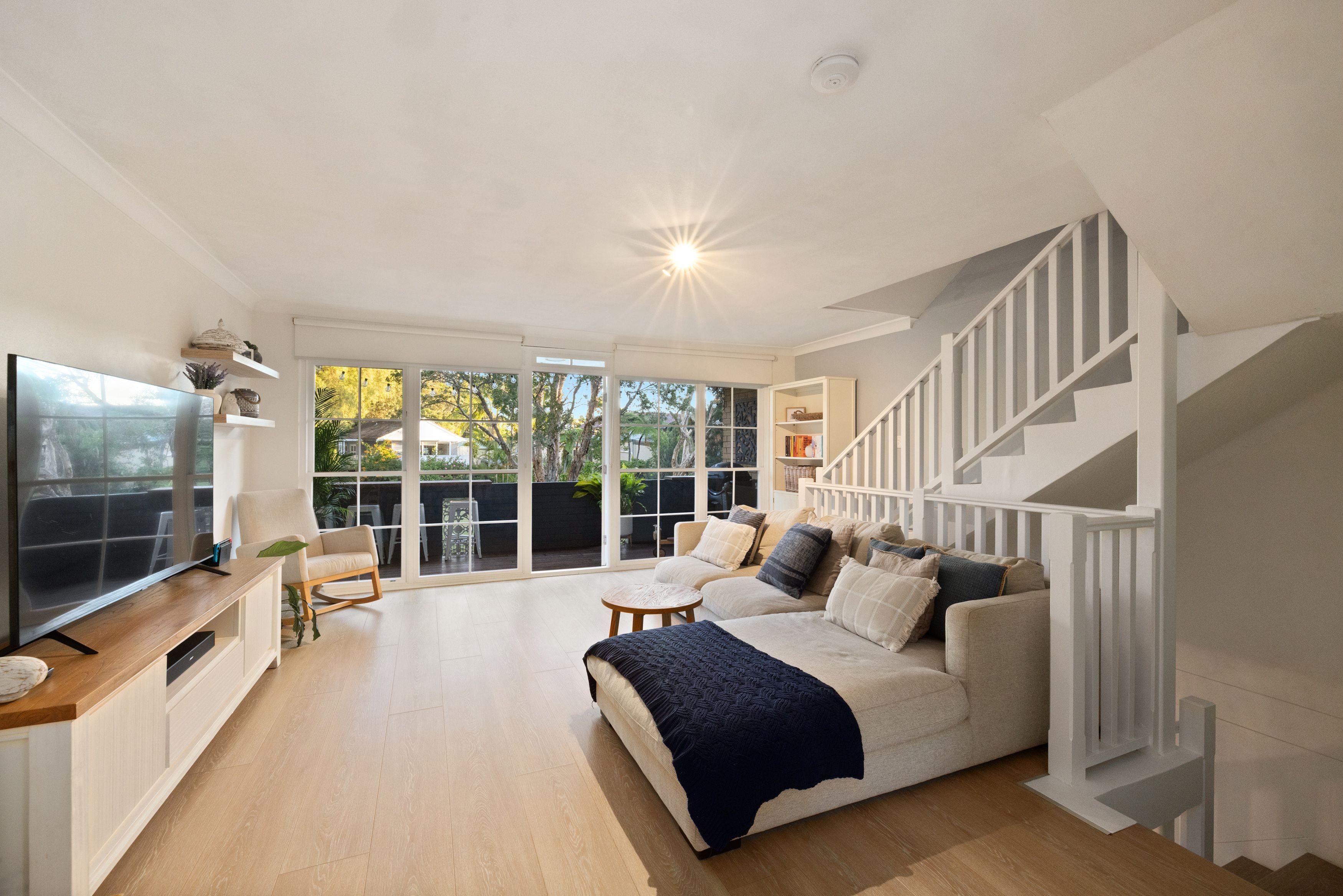2/33-37 Palomar Parade — photo from Ray White Northern Beaches